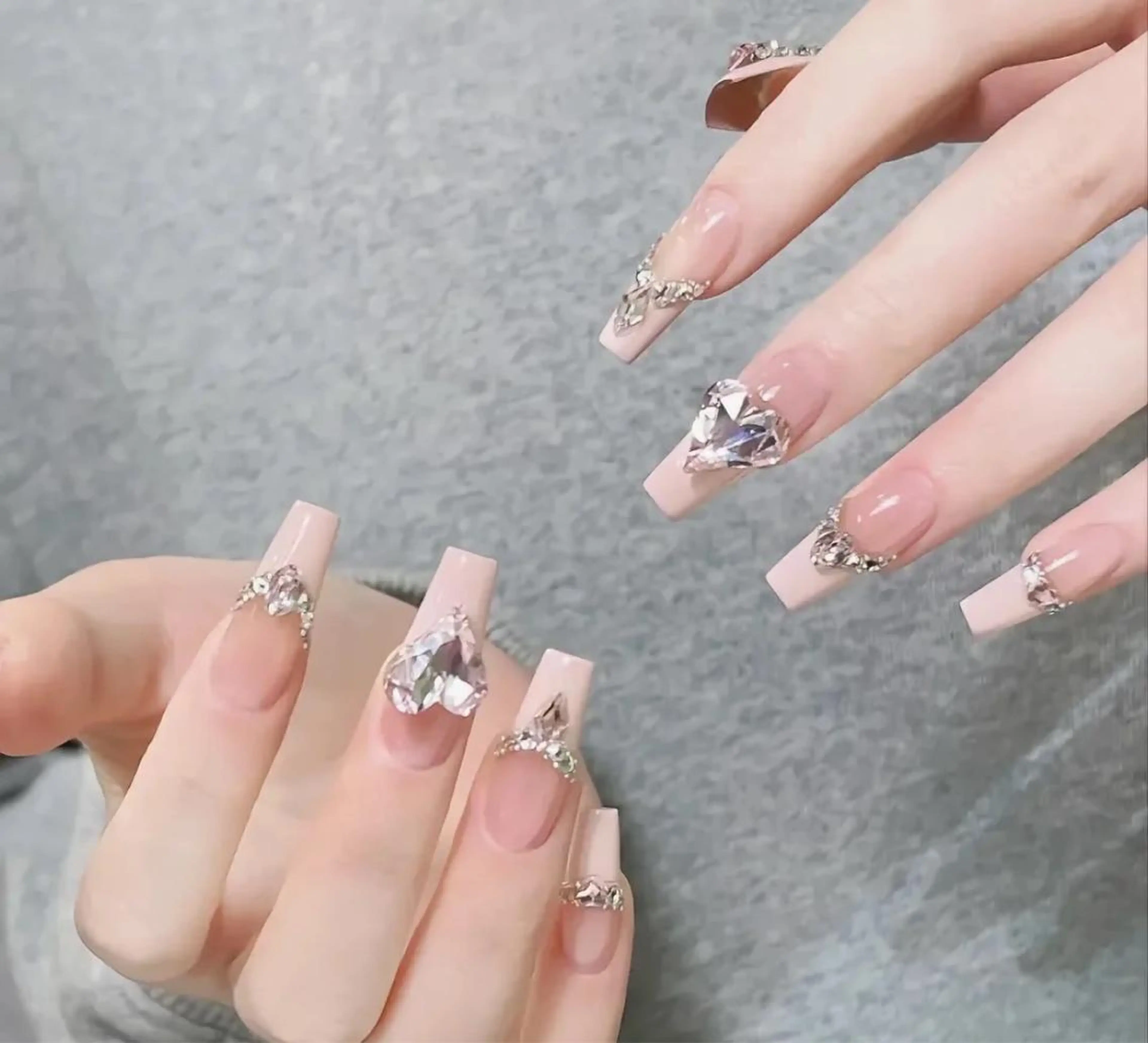 ネイル T&B ネイル渋谷店のネイルデザイン