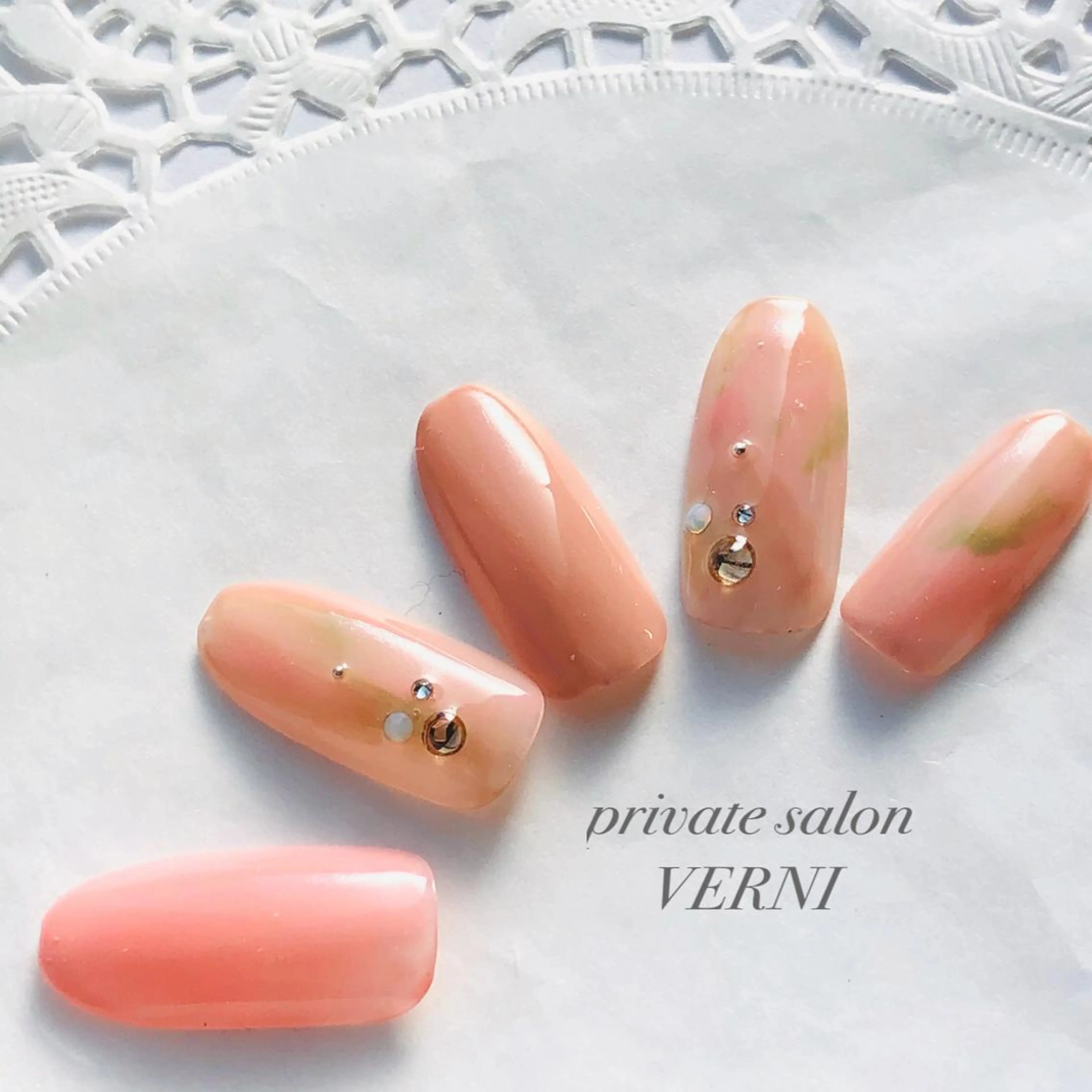 ネイル 自爪育成ネイルサロン ヴェルニのネイルデザイン