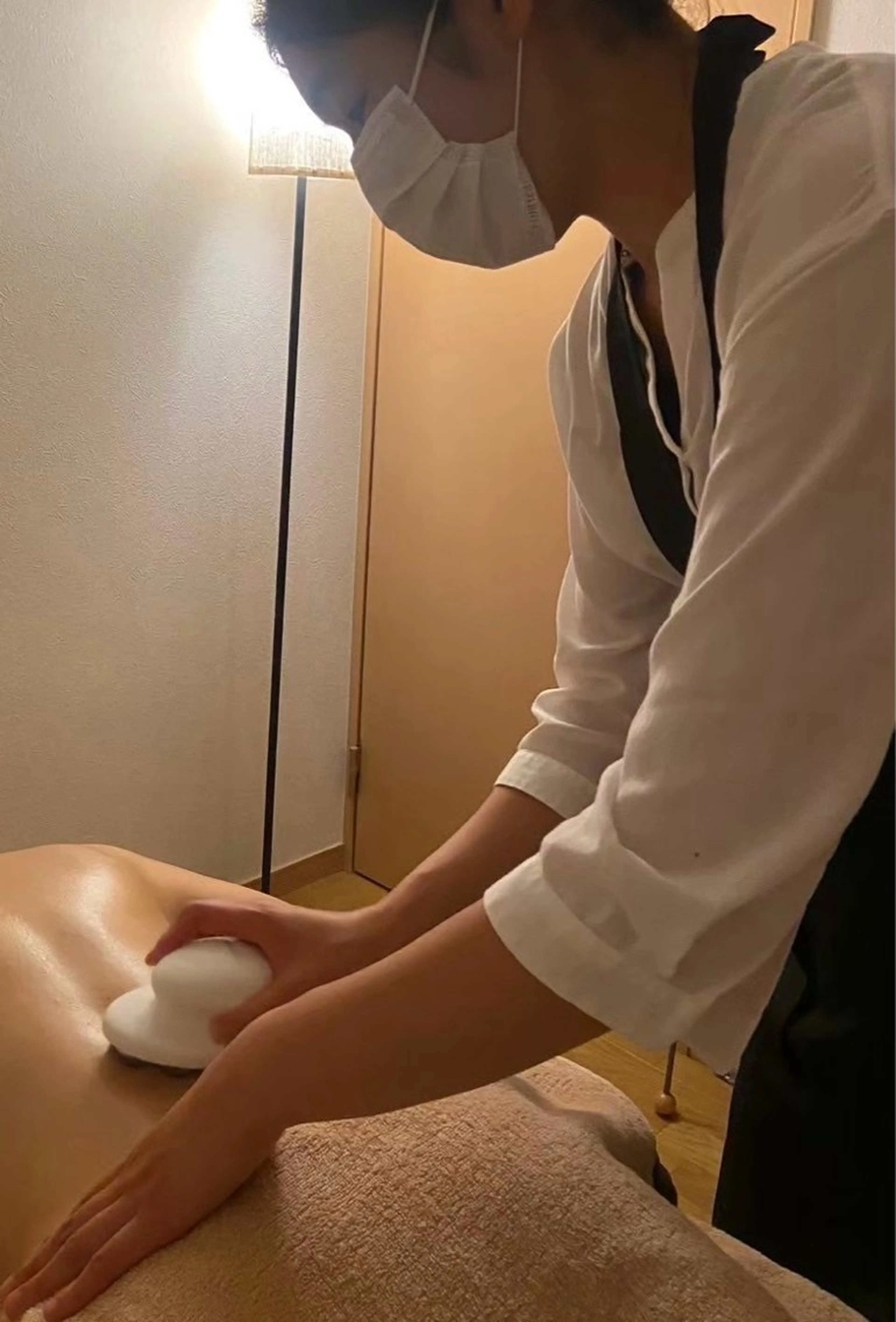 ❗️腰痛持ちさん必見❗️【◎慢性腰痛ケア◎】30分5回コース🌟の写真