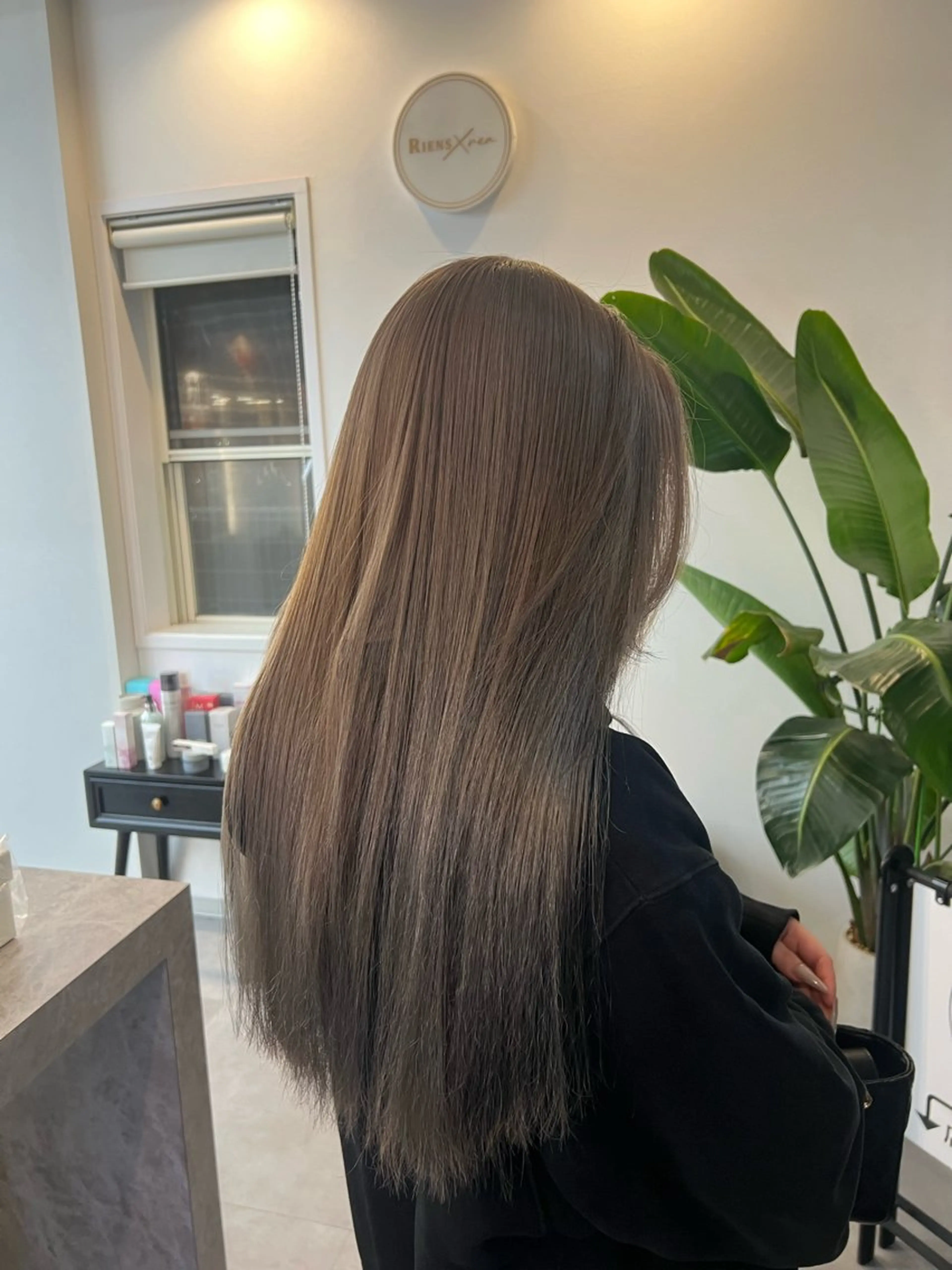 ロング RIENS Xrea nanamiのヘアスタイル