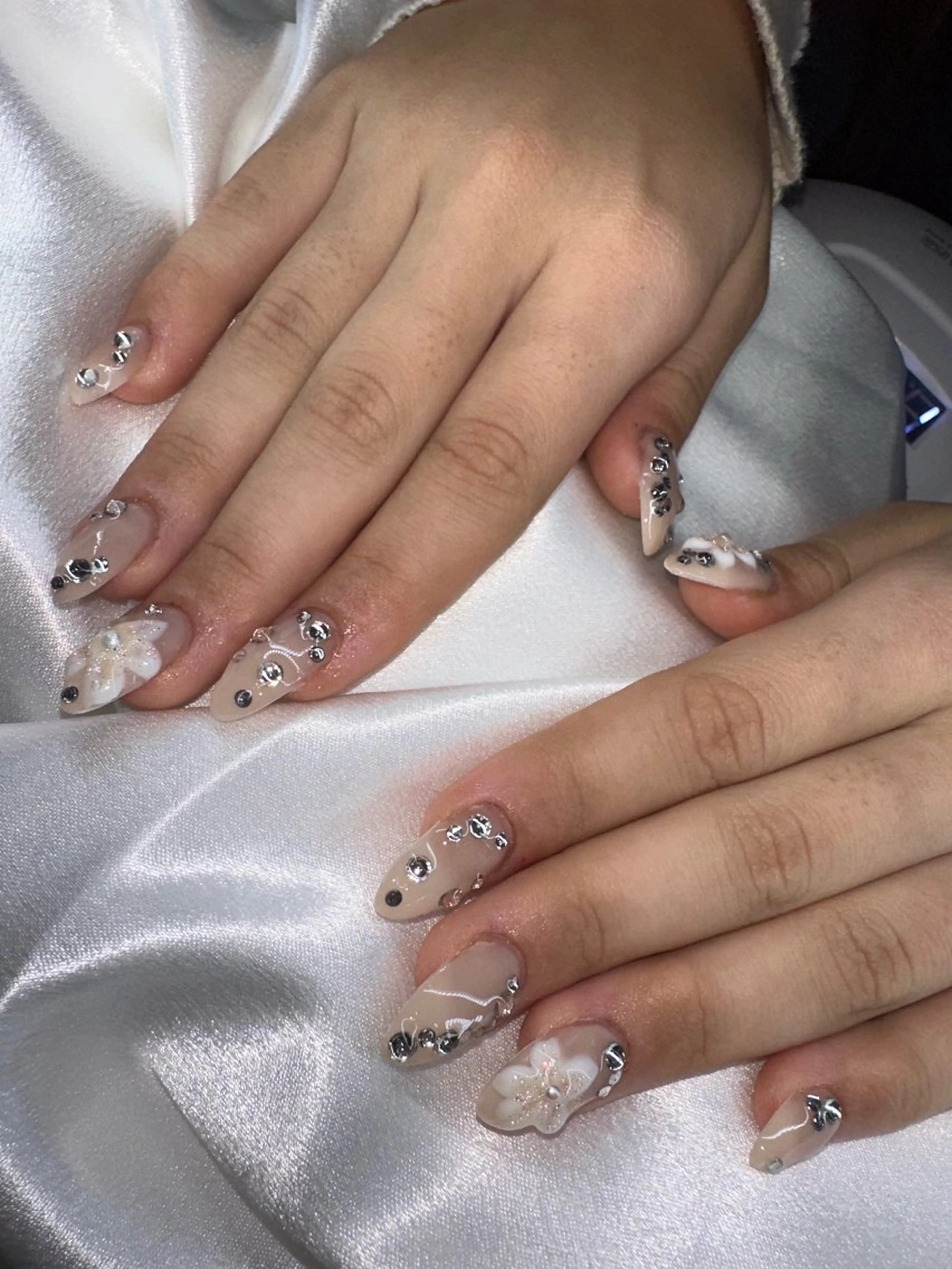 ミディアム ハンドネイル YOKOSUKA NAILS⚓️のネイルデザイン