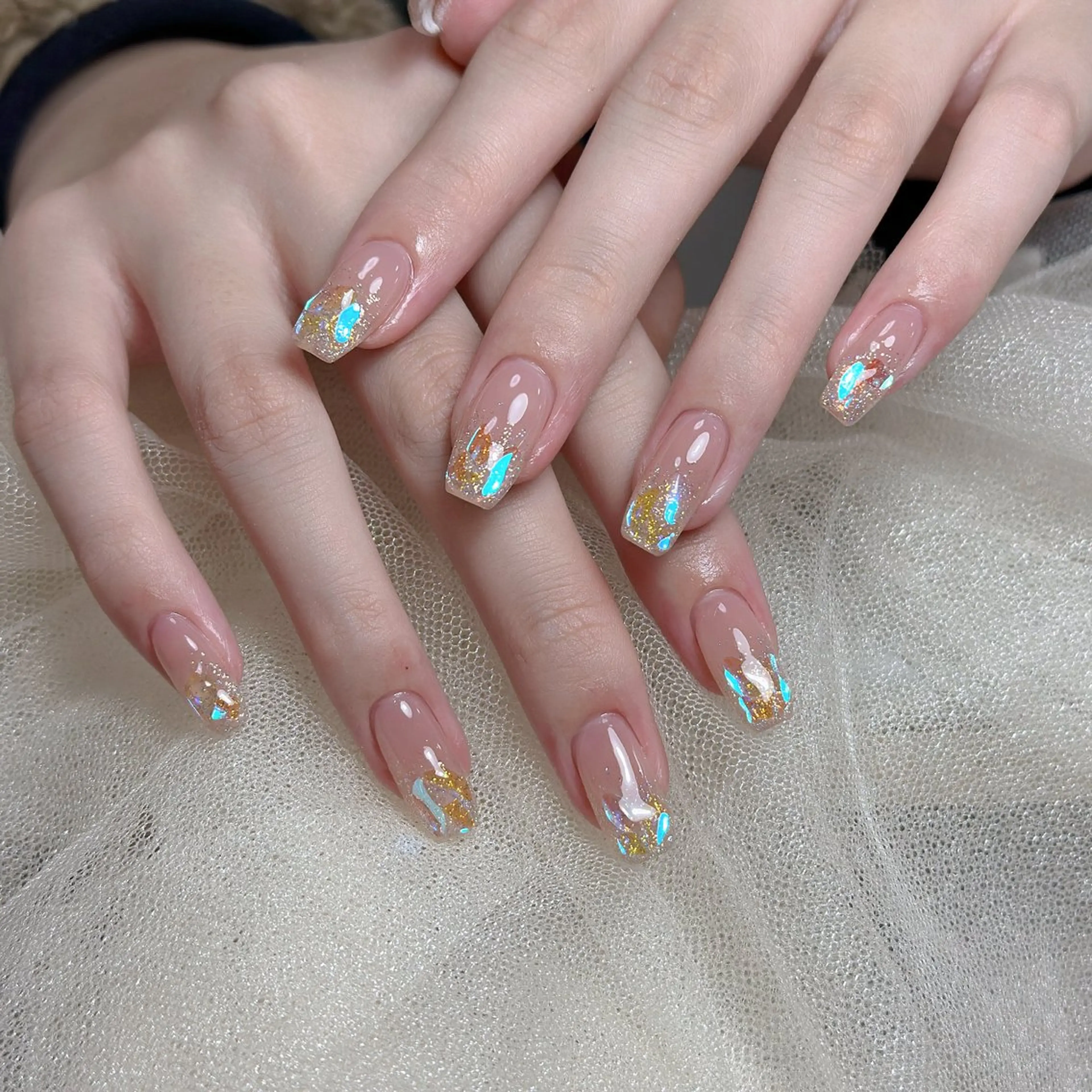 ネイル Maggie チョウチョウのネイルデザイン