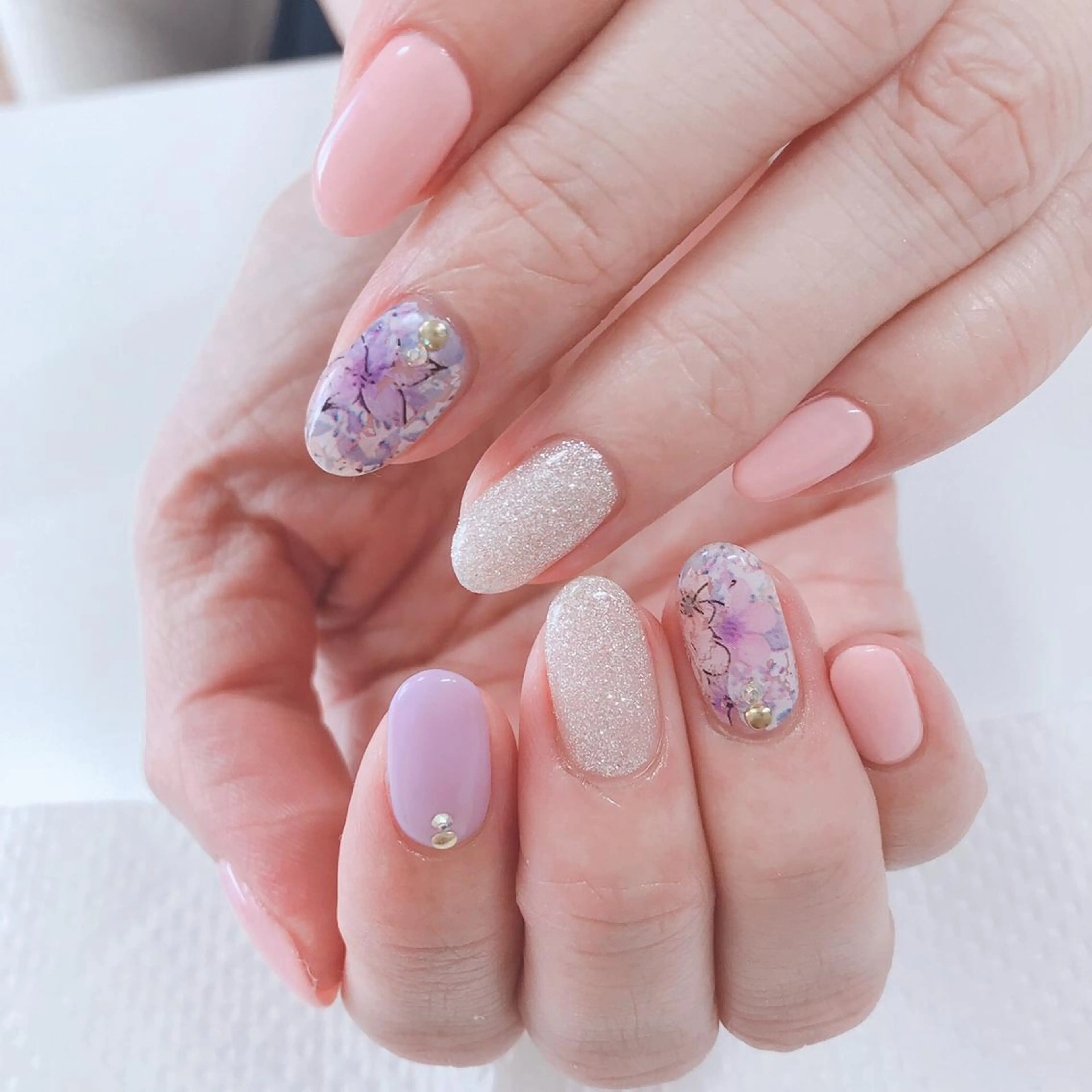 ネイル アートネイル 長さ出し フットネイル グリーン ニュアンスネイル Lily Roseスタッフ一同のマツエク・マツパデザイン