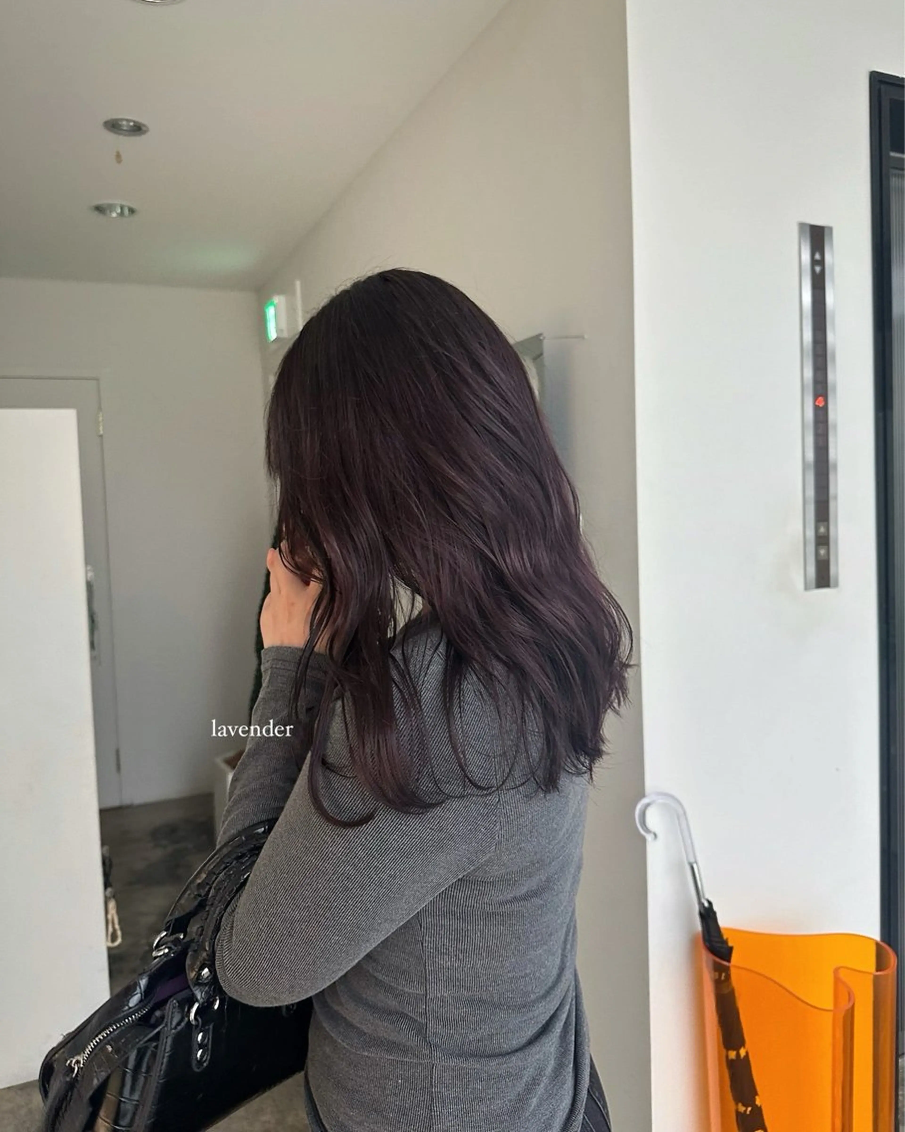 カラー ブリーチ ラベンダーカラー ヘアカラー トリートメント 髪質改善/似合わせ カラー/レイヤーのヘアスタイル