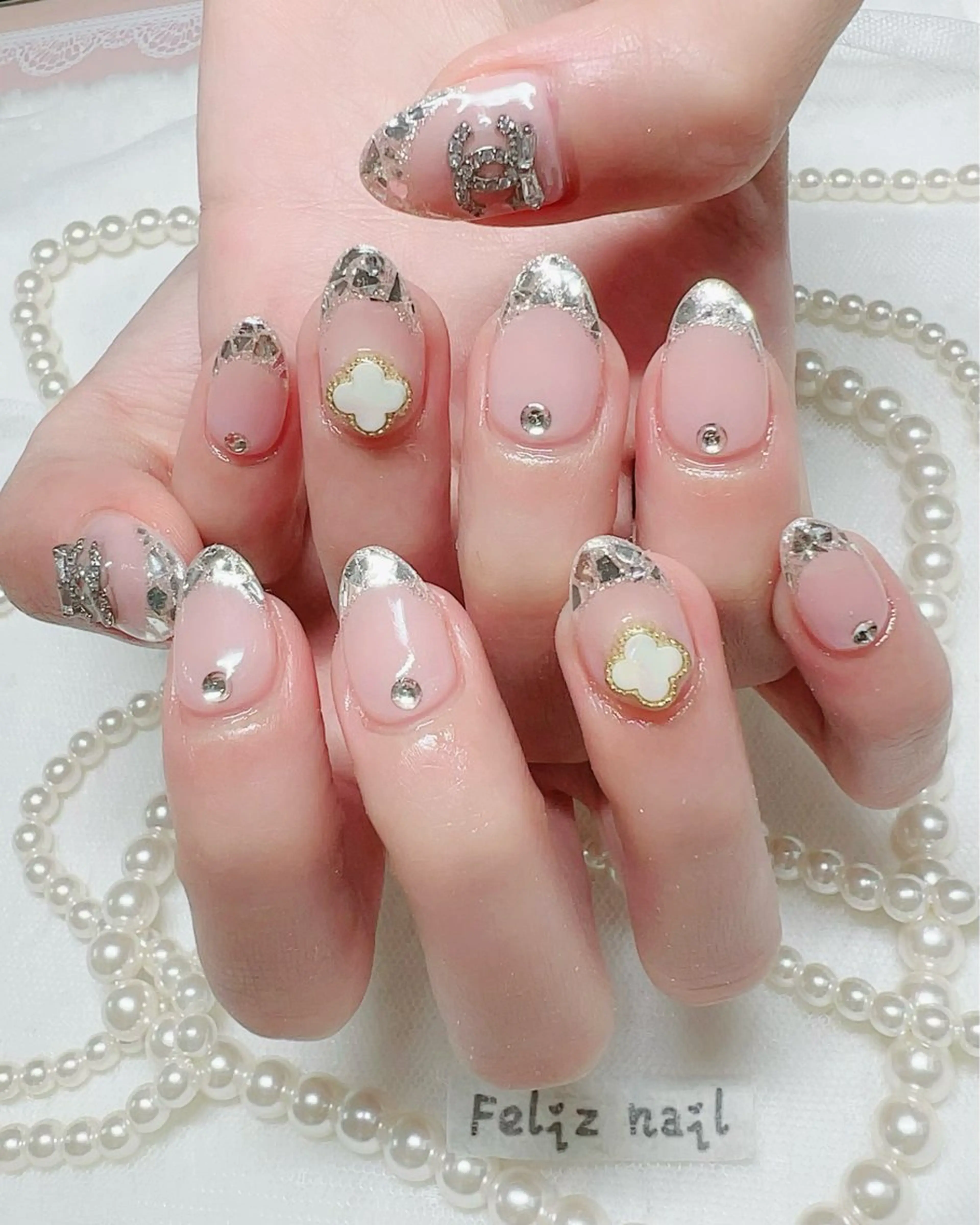 ネイル フレンチネイル ジェルネイル ガラスフレンチ キラキラネイル ニュアンスネイル ユキカ （ネイリスト）のネイルデザイン