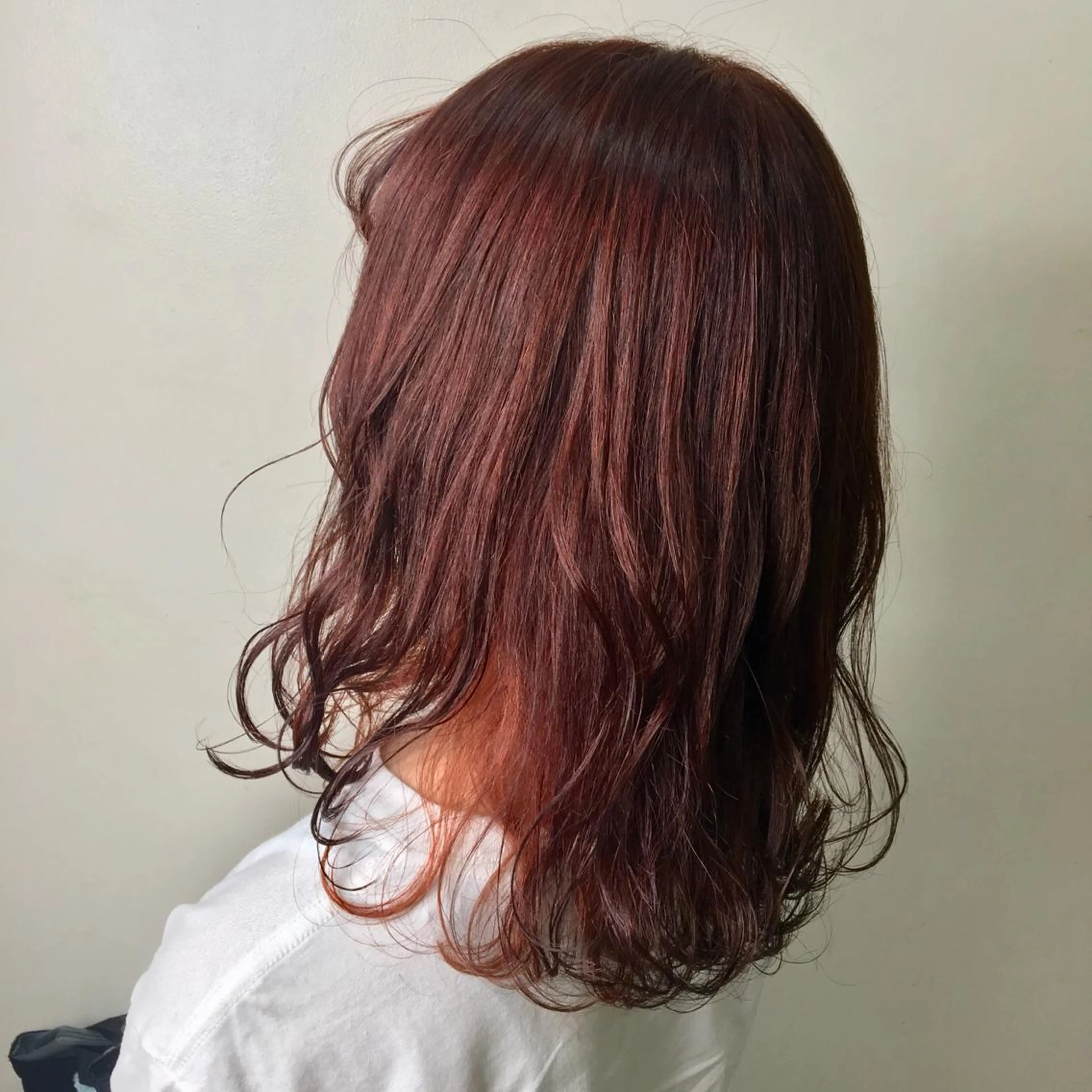 ミディアム カラー 平野 優奈のヘアスタイル