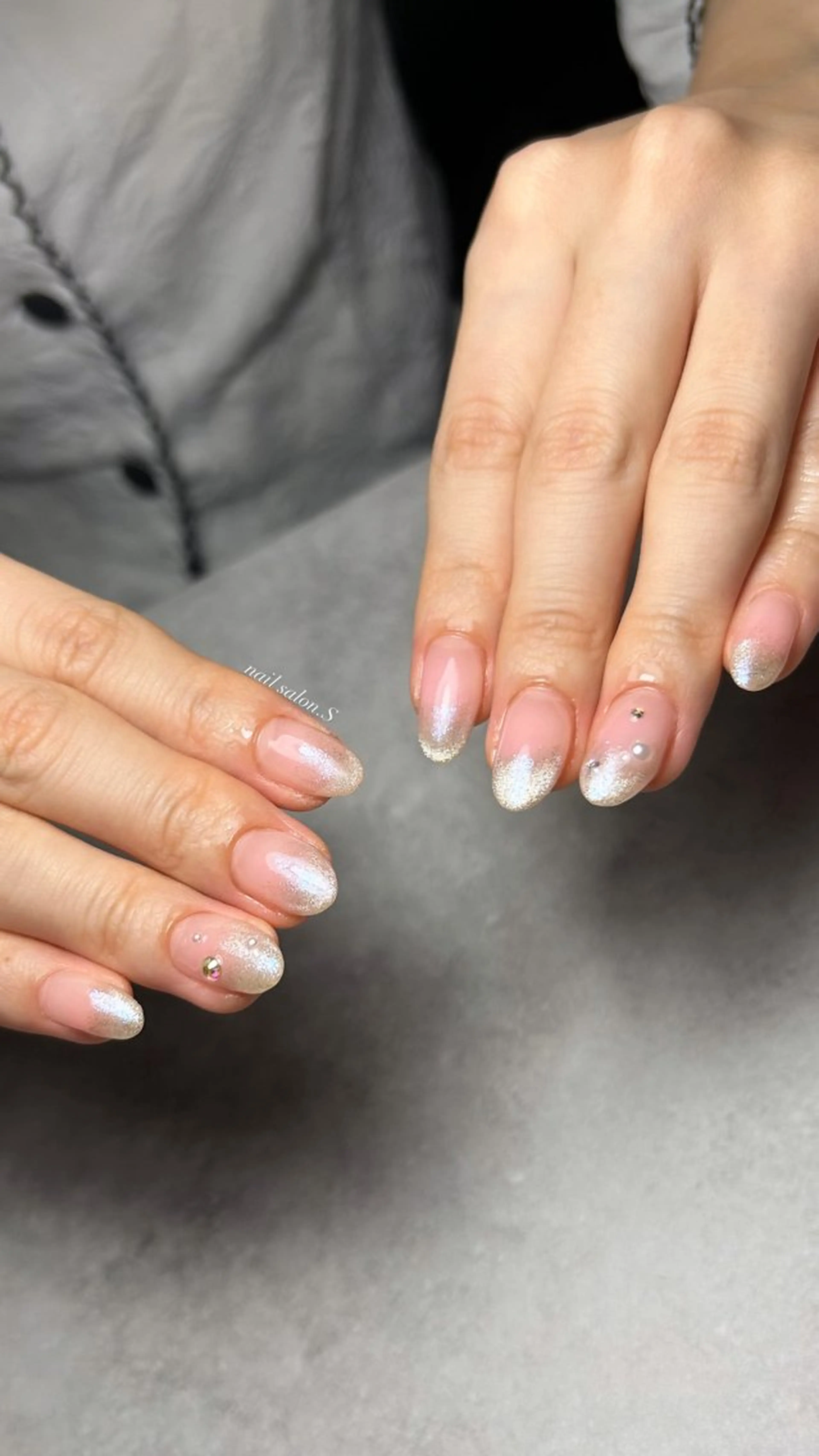 ネイル チークネイル 長さ出し ガーリー マグネットネイル 持ち込み ハンドネイル 関山 志乃のネイルデザイン