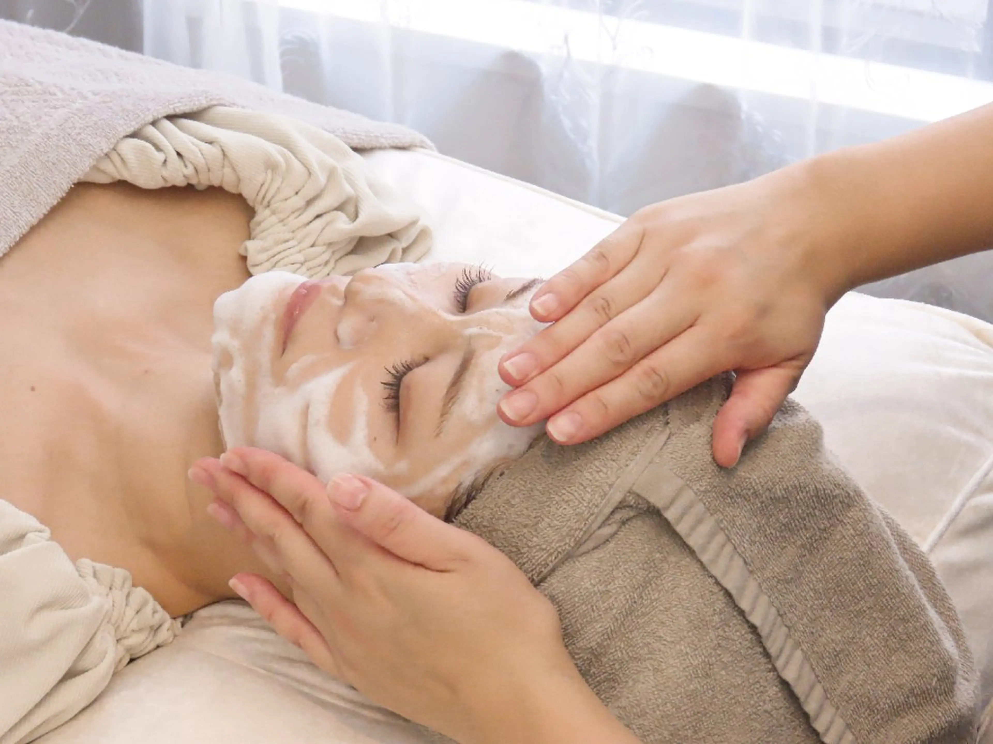 エステ 毛穴フェイシャルエステkokotto板橋所属・板橋美肌ハーブ ピーリング1位のエステ・リラクイメージ