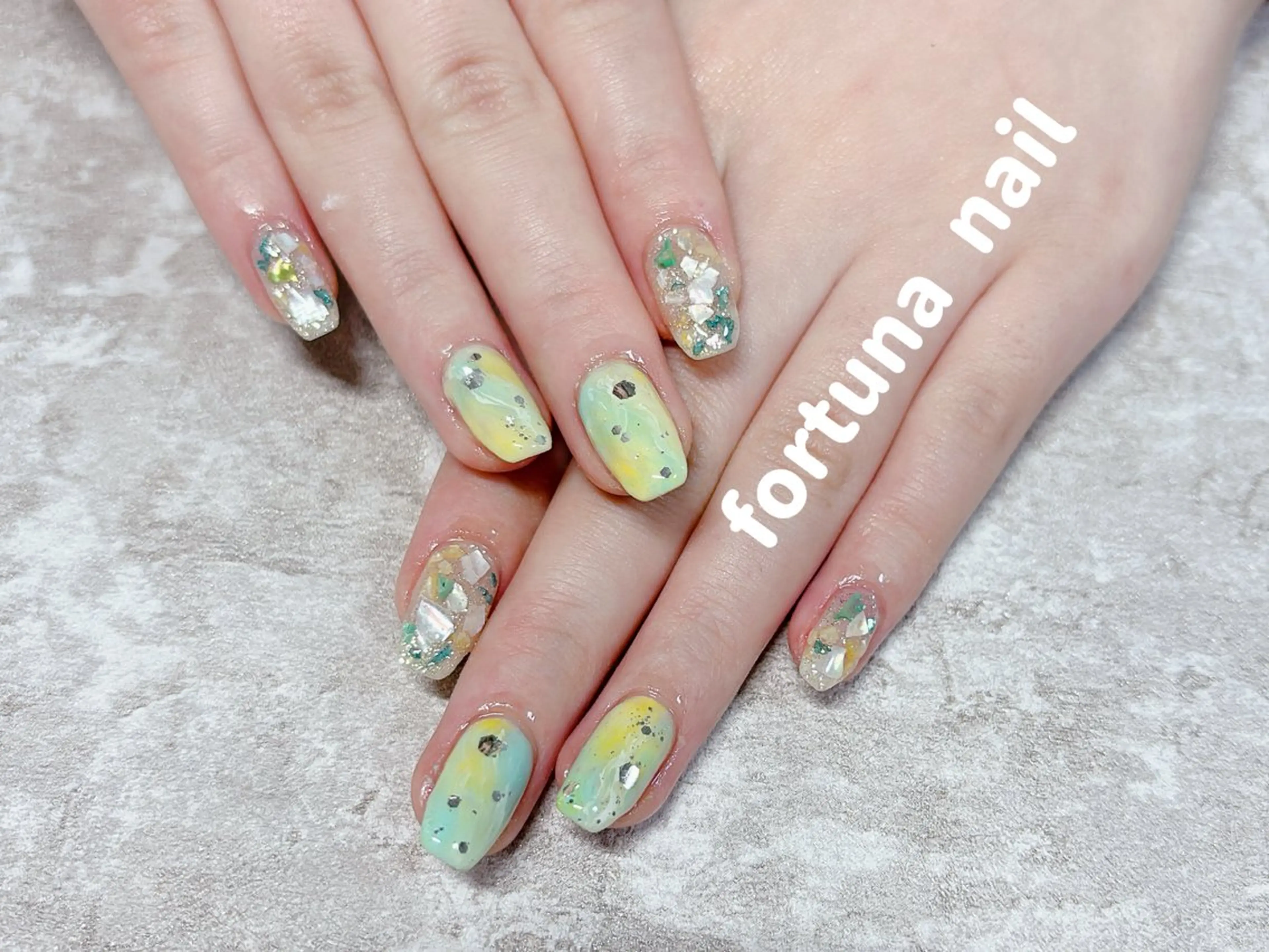 ネイル ハンドネイル Nail •Head スパFortunaのネイルデザイン