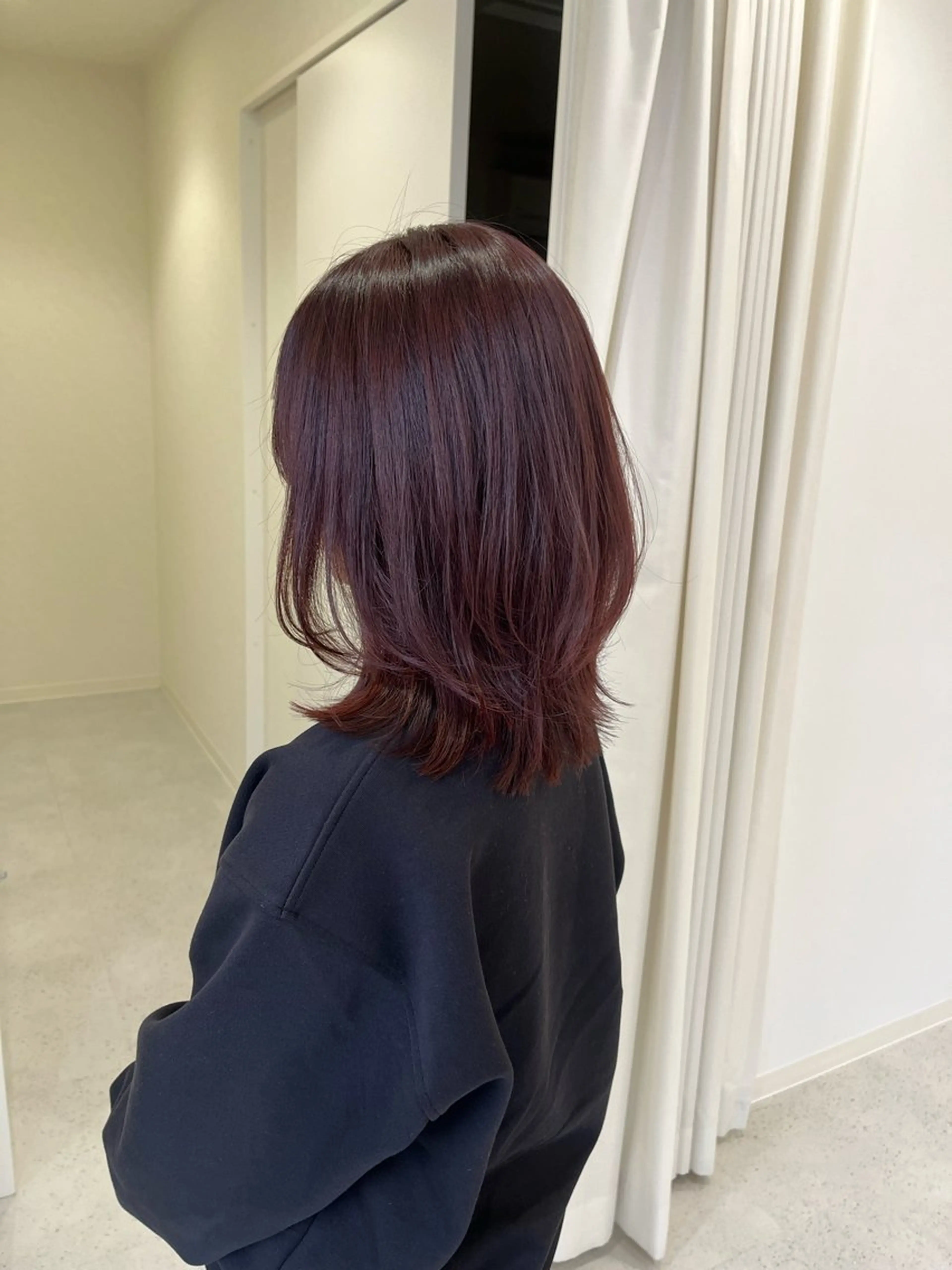 ミディアム カラー ミディアムレイヤー ブラウンカラー ピンクカラー ピンクブラウン レイヤーカット sabo ladies salon所属・ヨシカ/透明感カラー 酸性ストレートのヘアスタイル