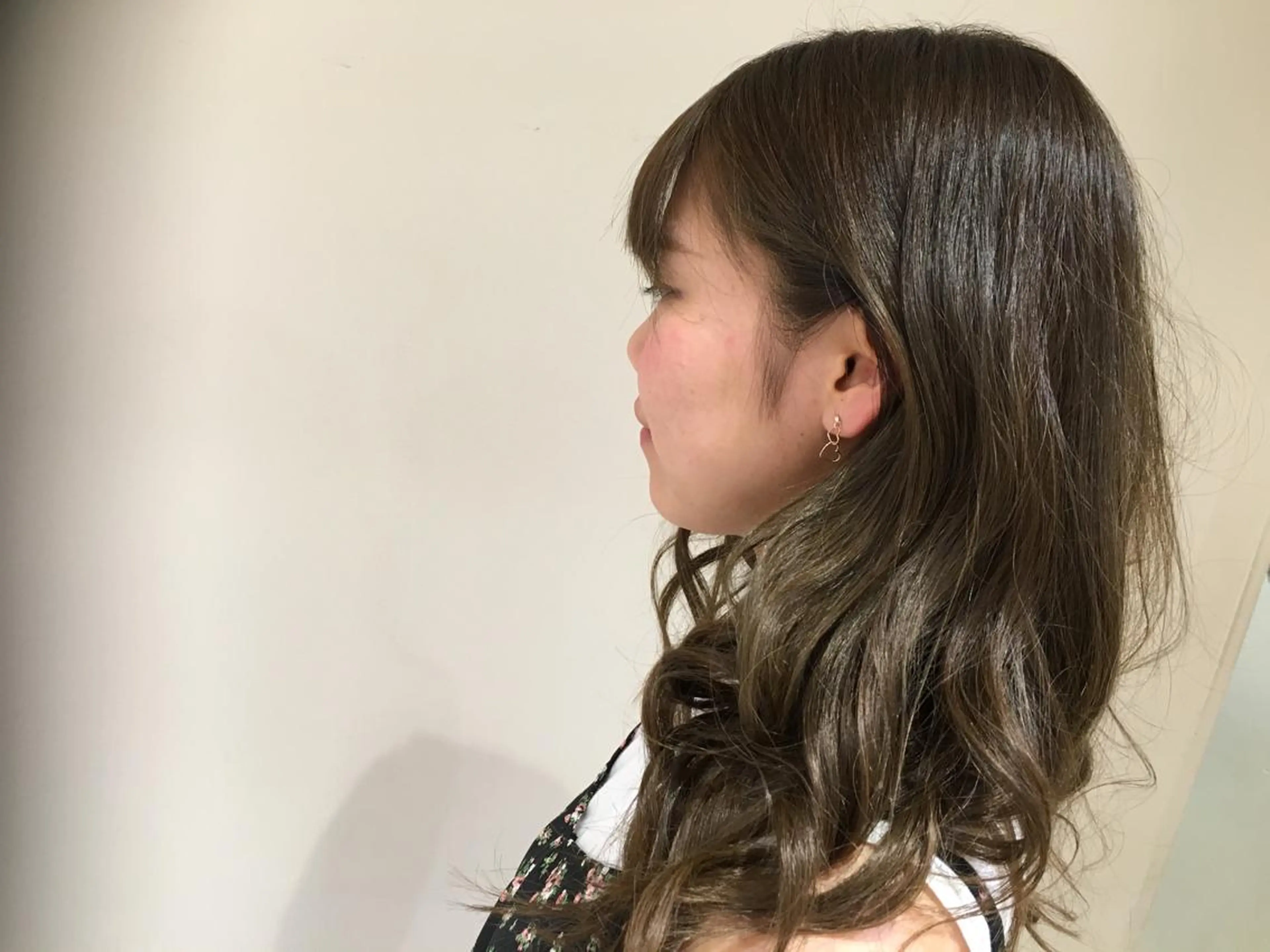 セミロング かねやす ゆなのヘアスタイル