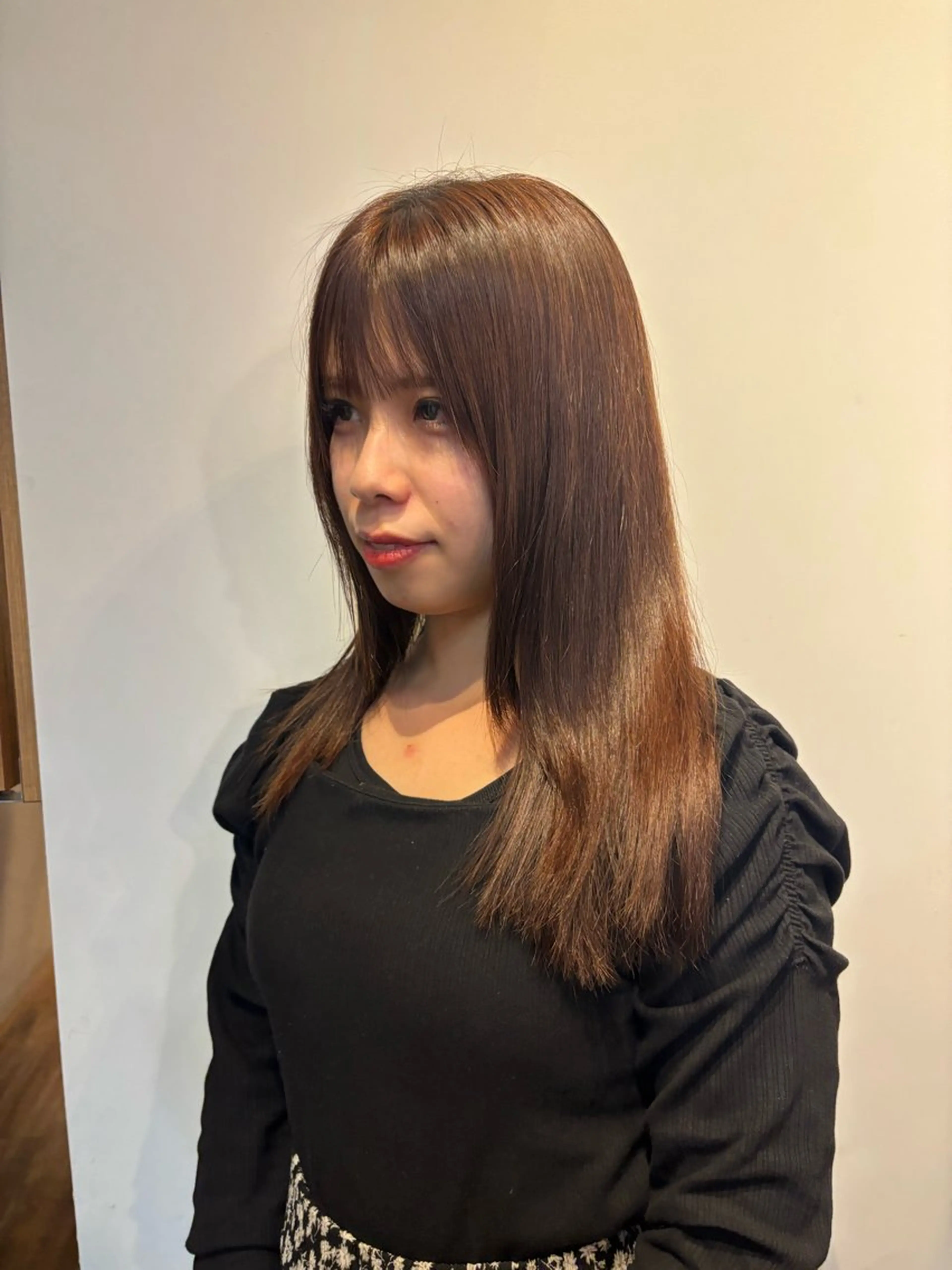 ロング 縮毛矯正 ウシロダ メグミのヘアスタイル