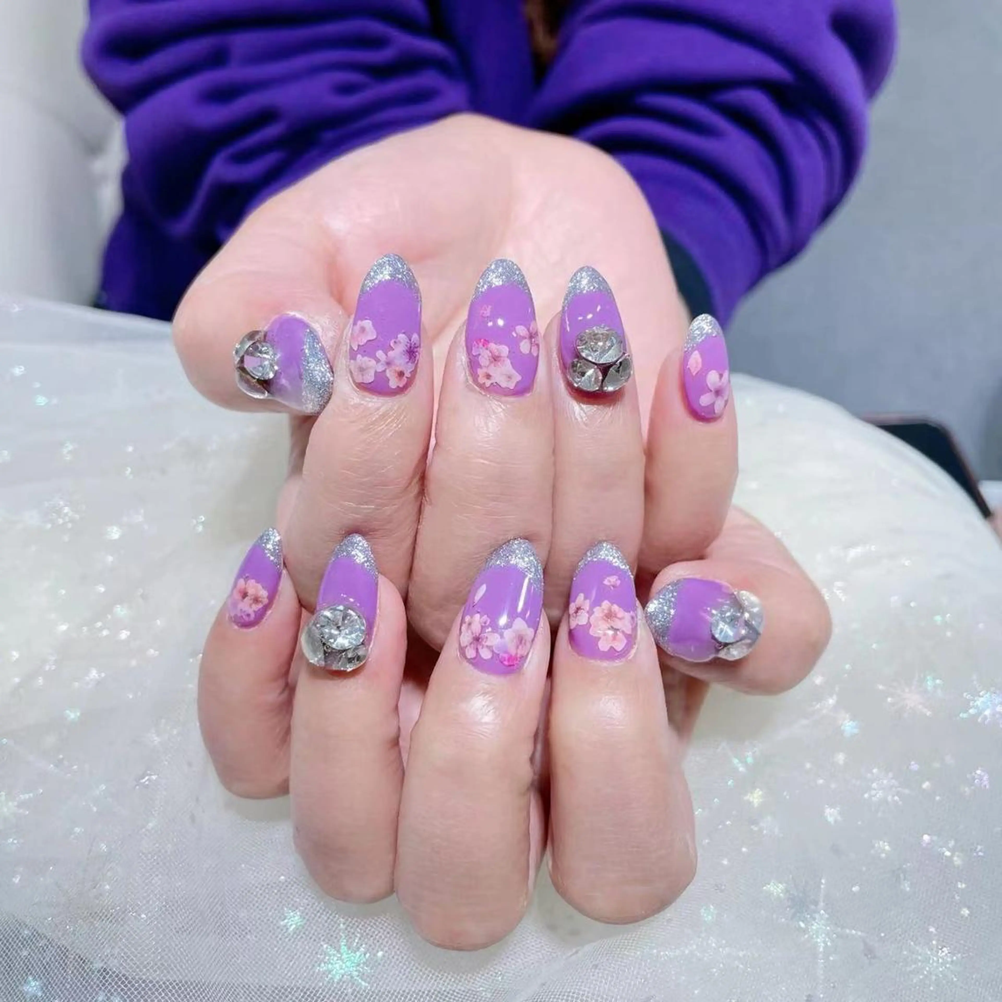 ネイル Queens ゲンのネイルデザイン