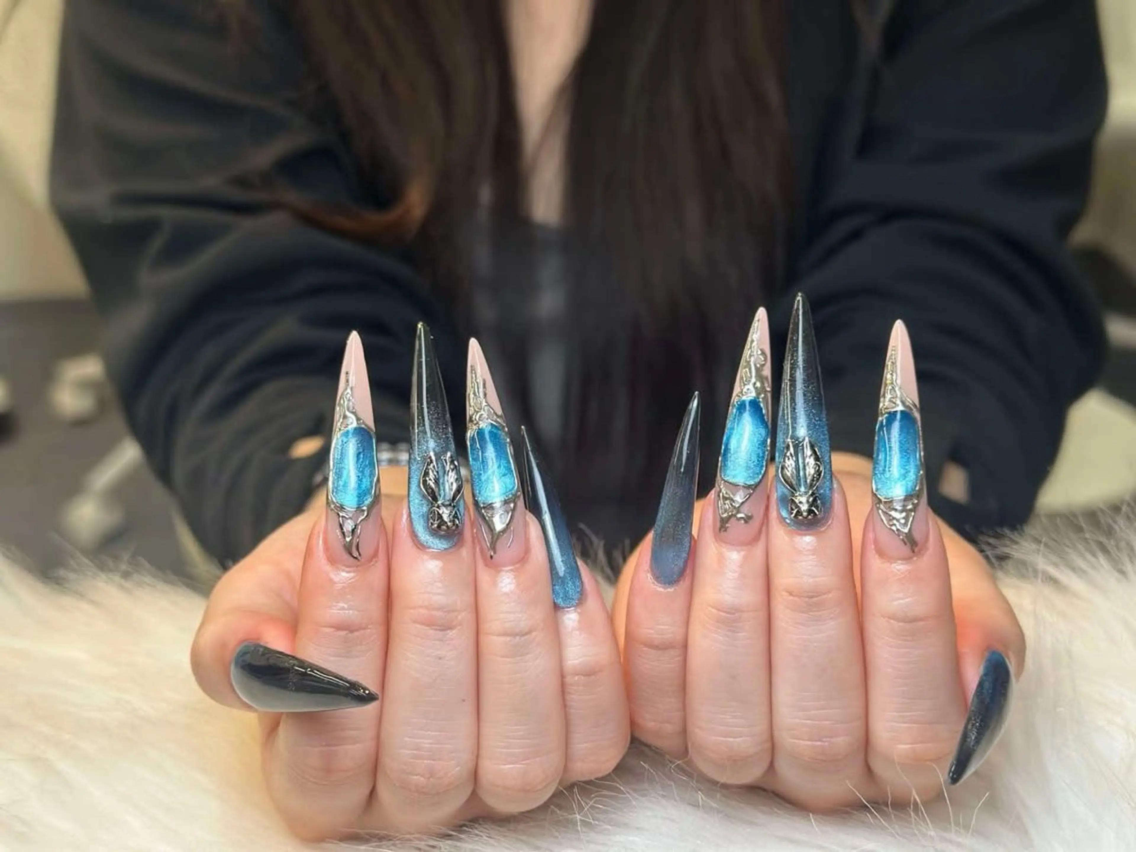 ネイル アートネイル オーロラネイル チークネイル 長さ出し フットネイル Noiranail_ studio川越西口のネイルデザイン