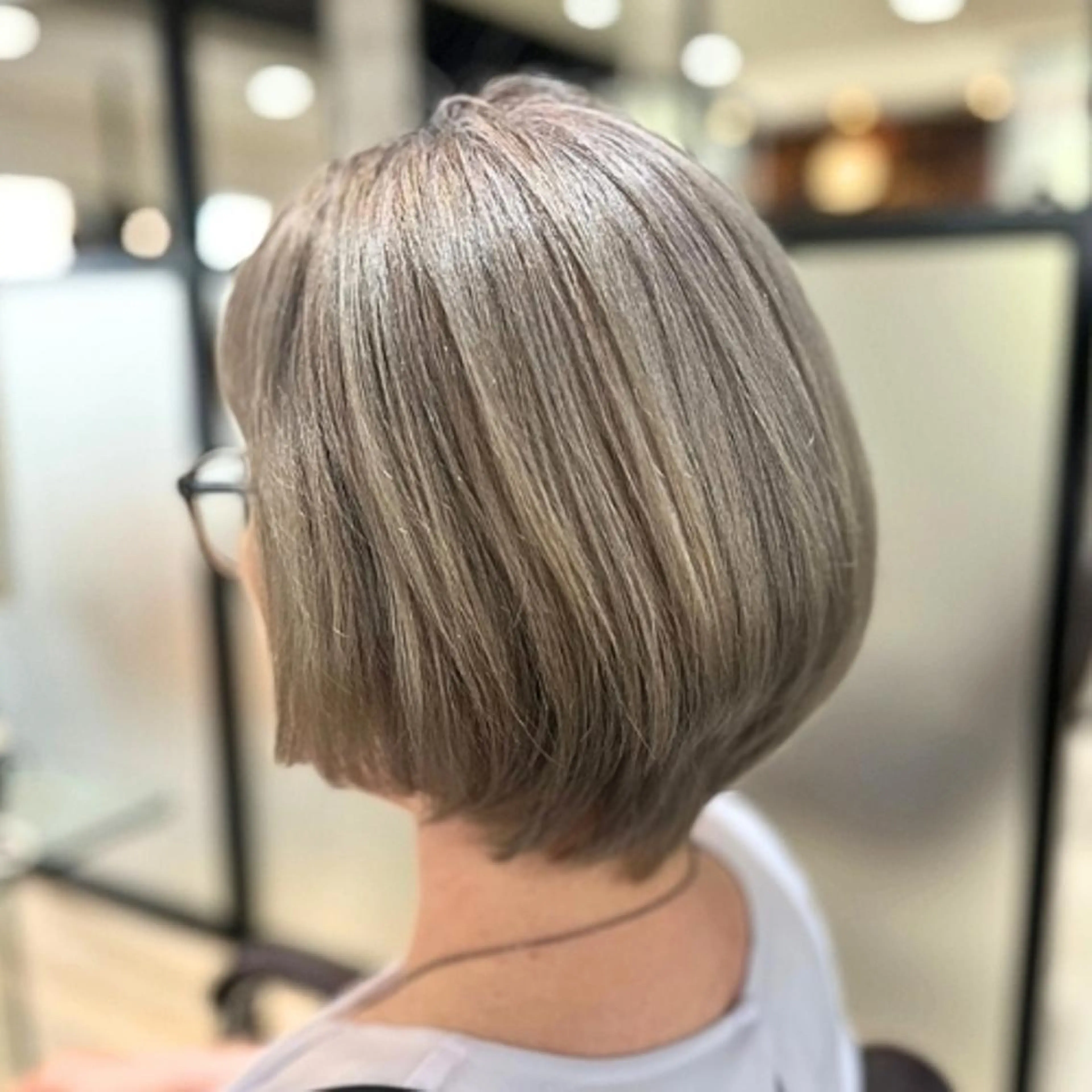 ショート カラー ヘアケアサロン MAIN[メイン]のヘアスタイル