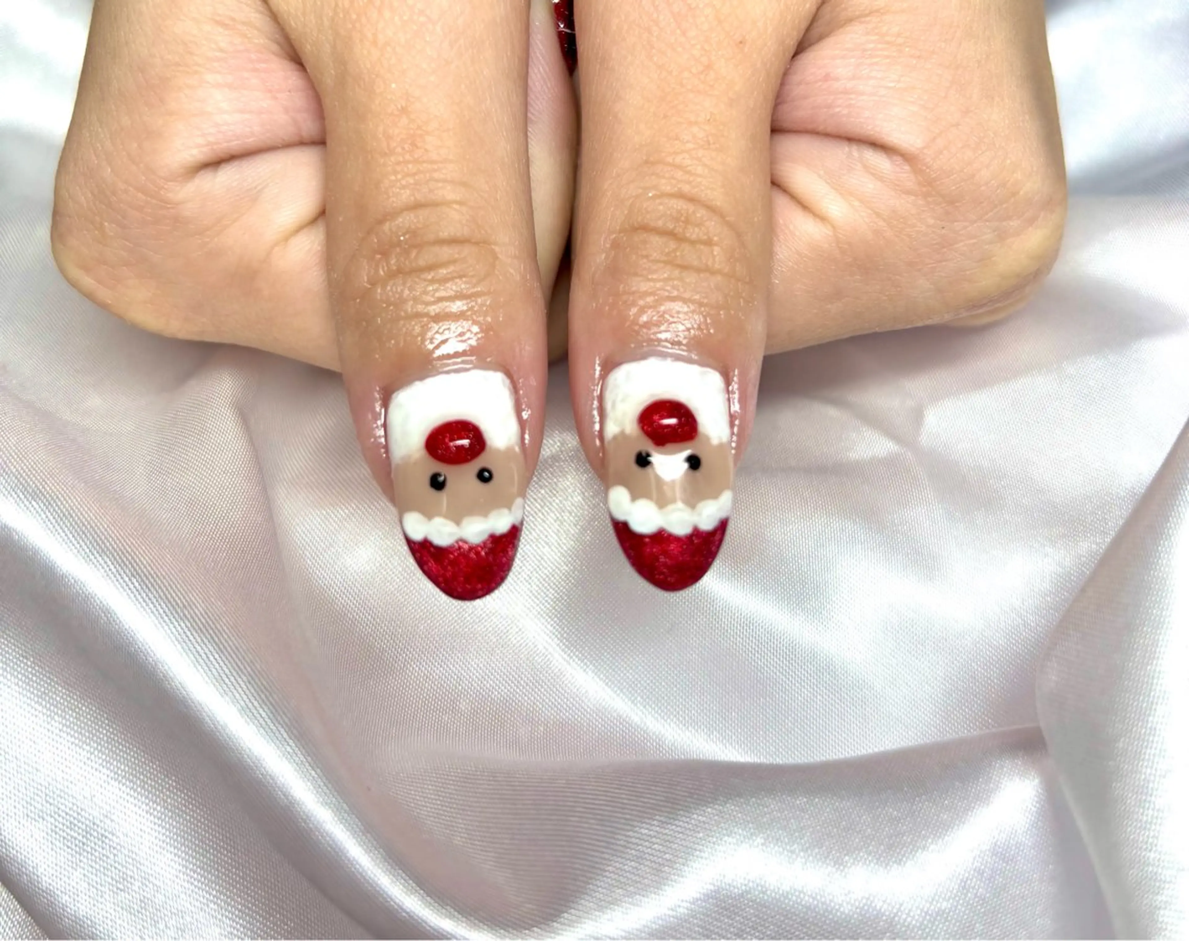 ミディアム LOVEnail tomoのネイルデザイン