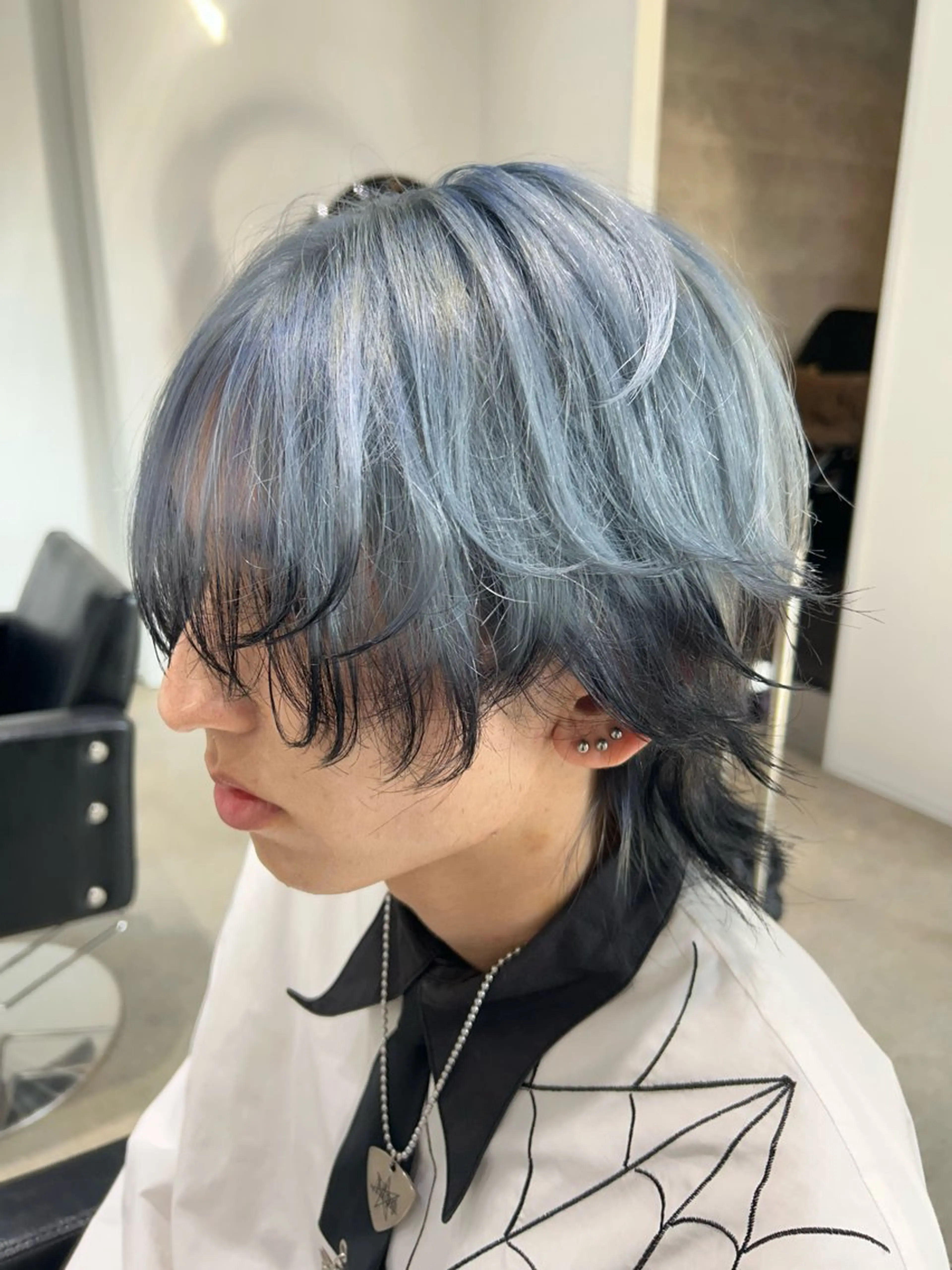 カラー メンズ センターパート メンズ韓国風 マッシュ メンズパーマ 刈り上げ カット ヘアカラー メンズハイトーン🪡 キチ/RITSUのヘアスタイル