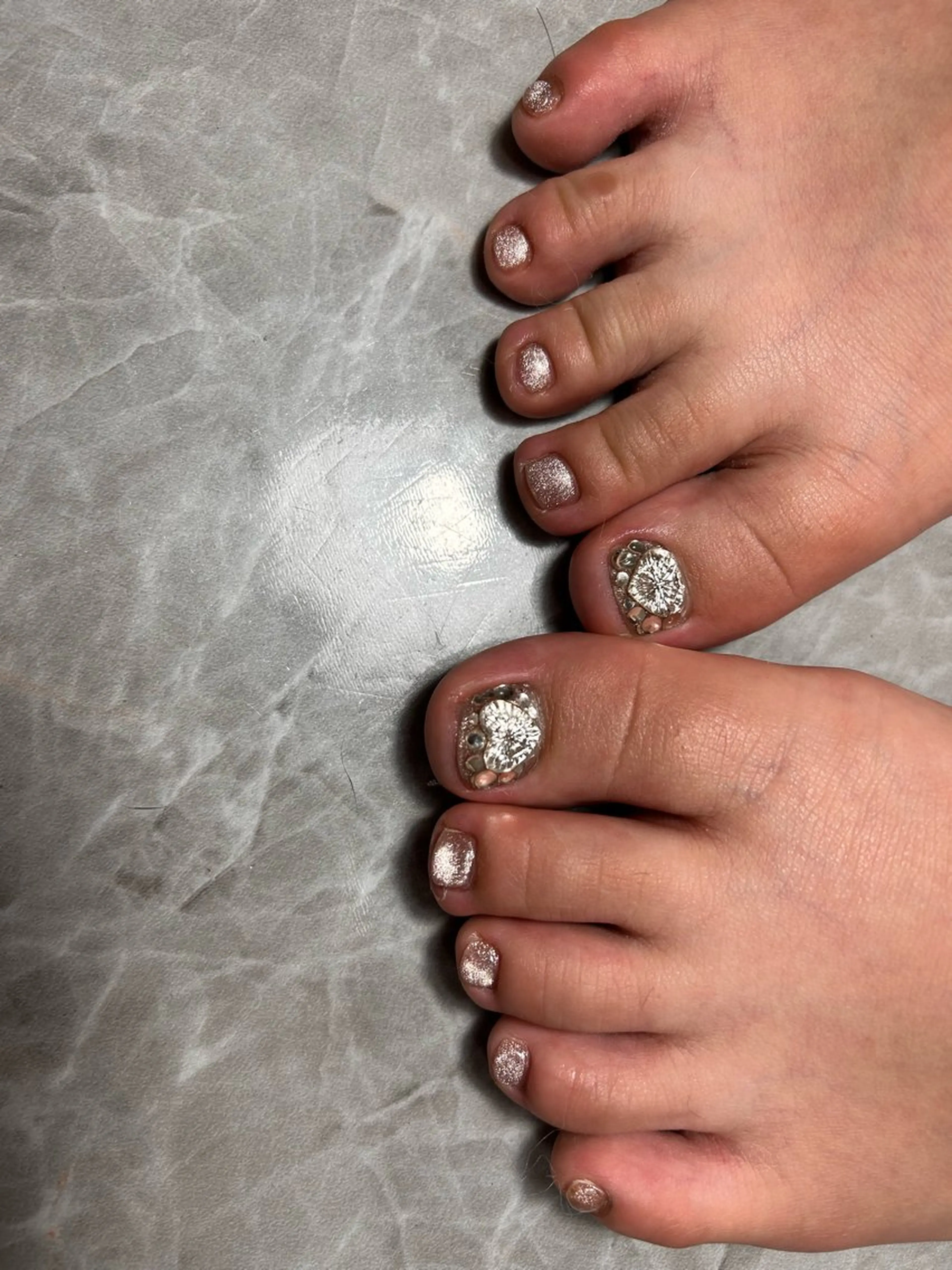 ネイル ハンドネイル フットネイル ✴︎ Delightのネイルデザイン