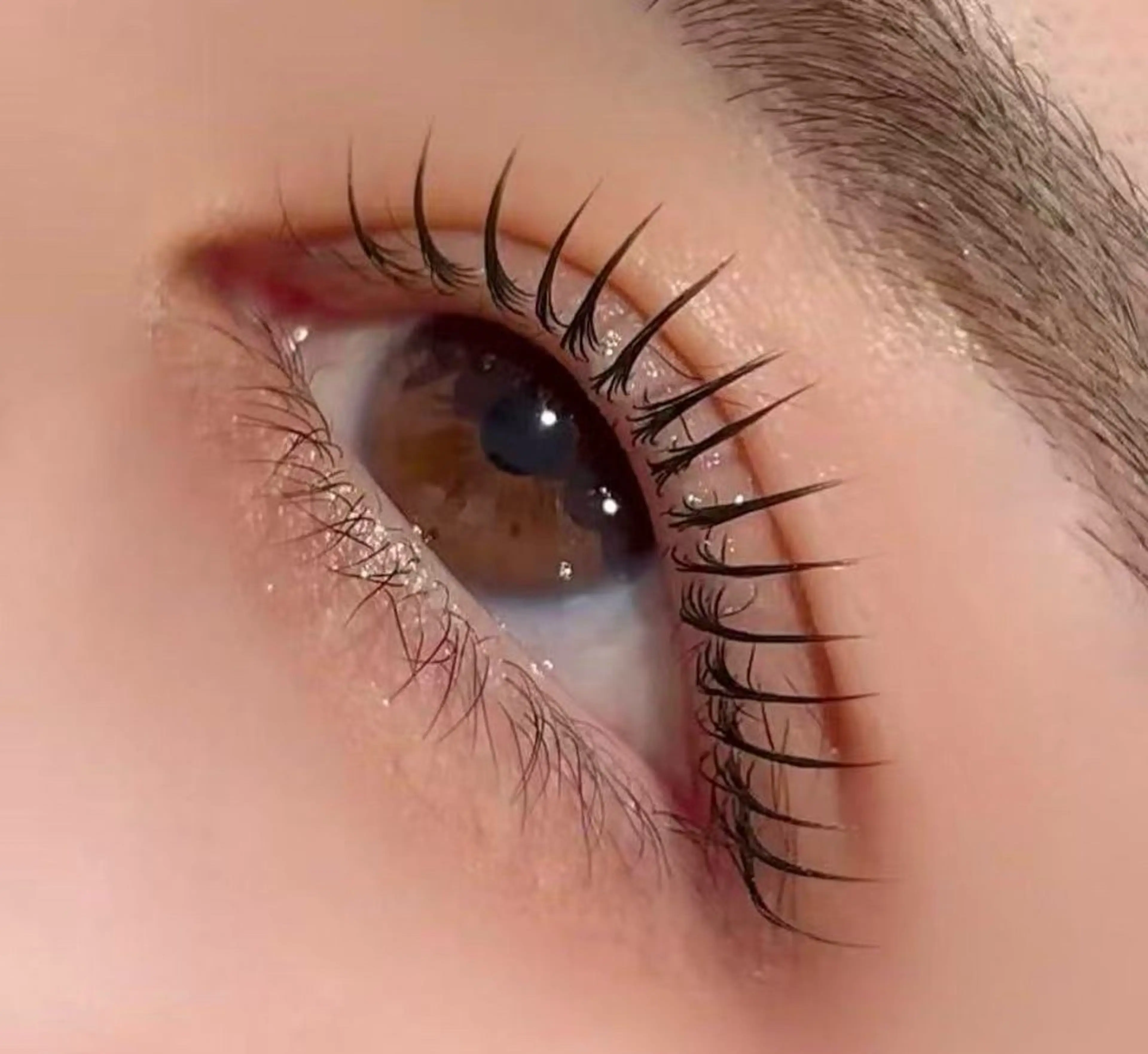 パーマ アデル エクステサロンのマツエク・マツパデザイン