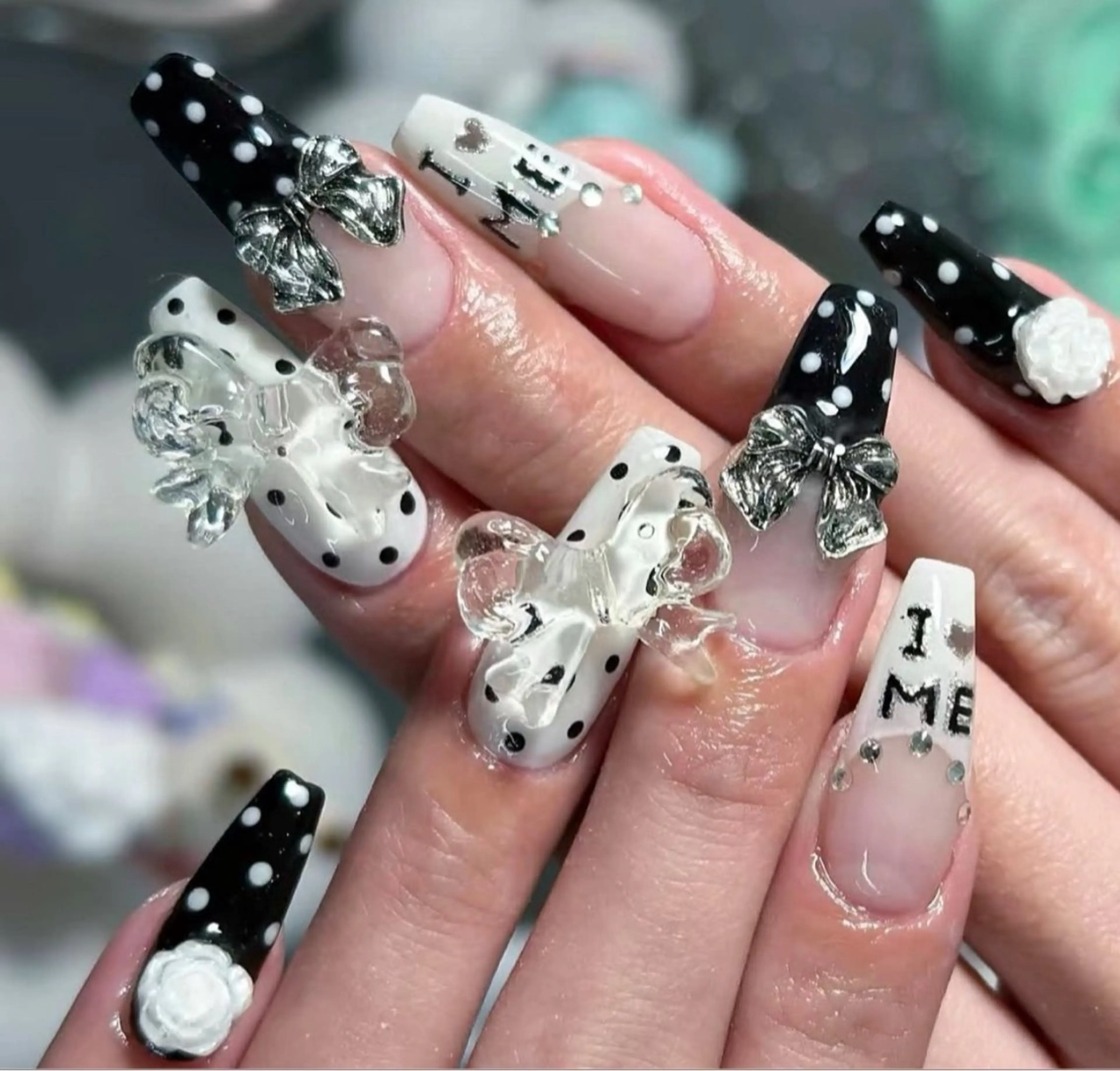 ネイル アートネイル オーロラネイル チークネイル フレンチネイル ガラスフレンチ ハンドネイル 🎀🎀YooLi Nail Salonのネイルデザイン