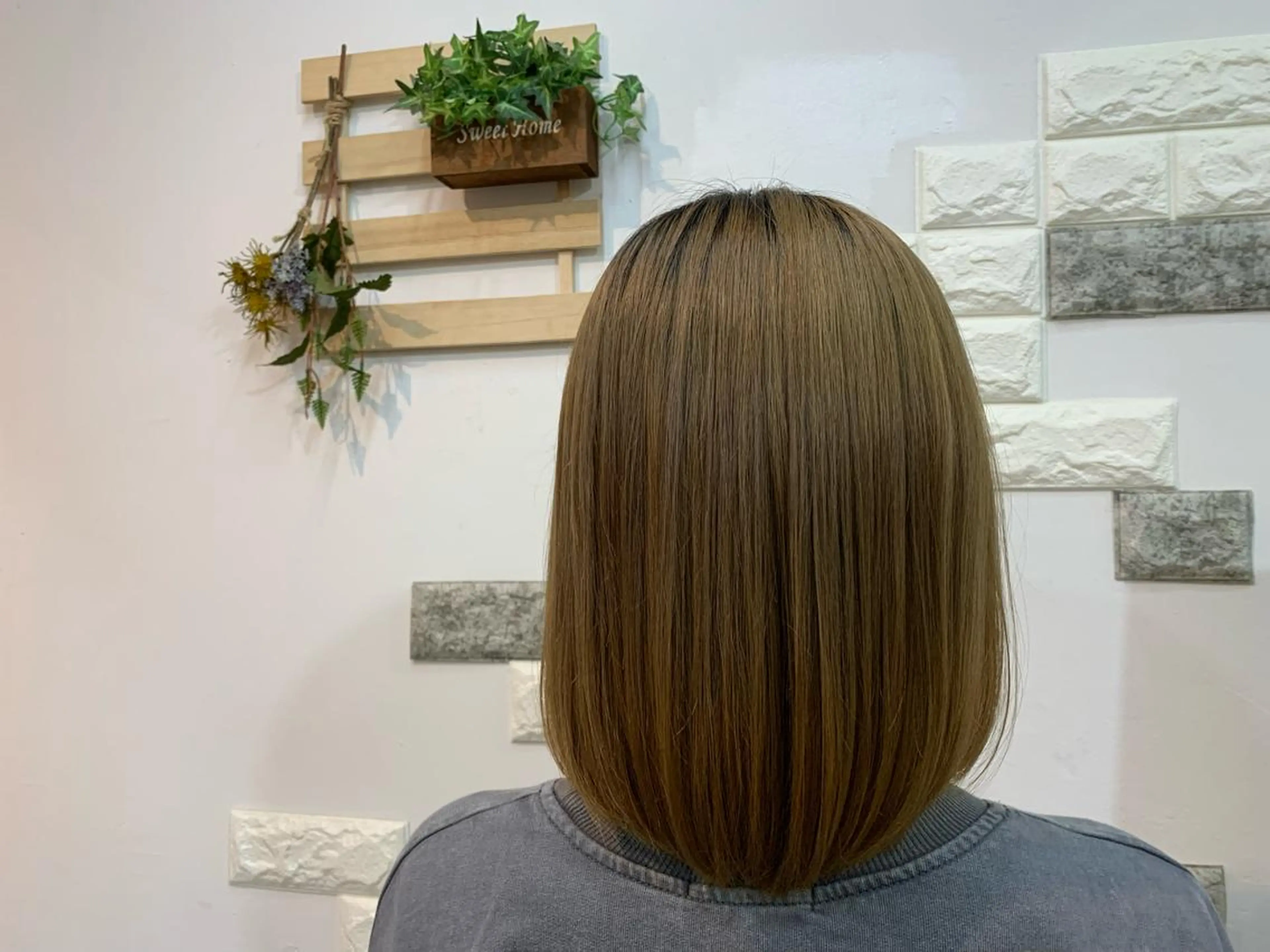 セミロング 大人女性ぼかし メンズ強化🦙平作のヘアスタイル