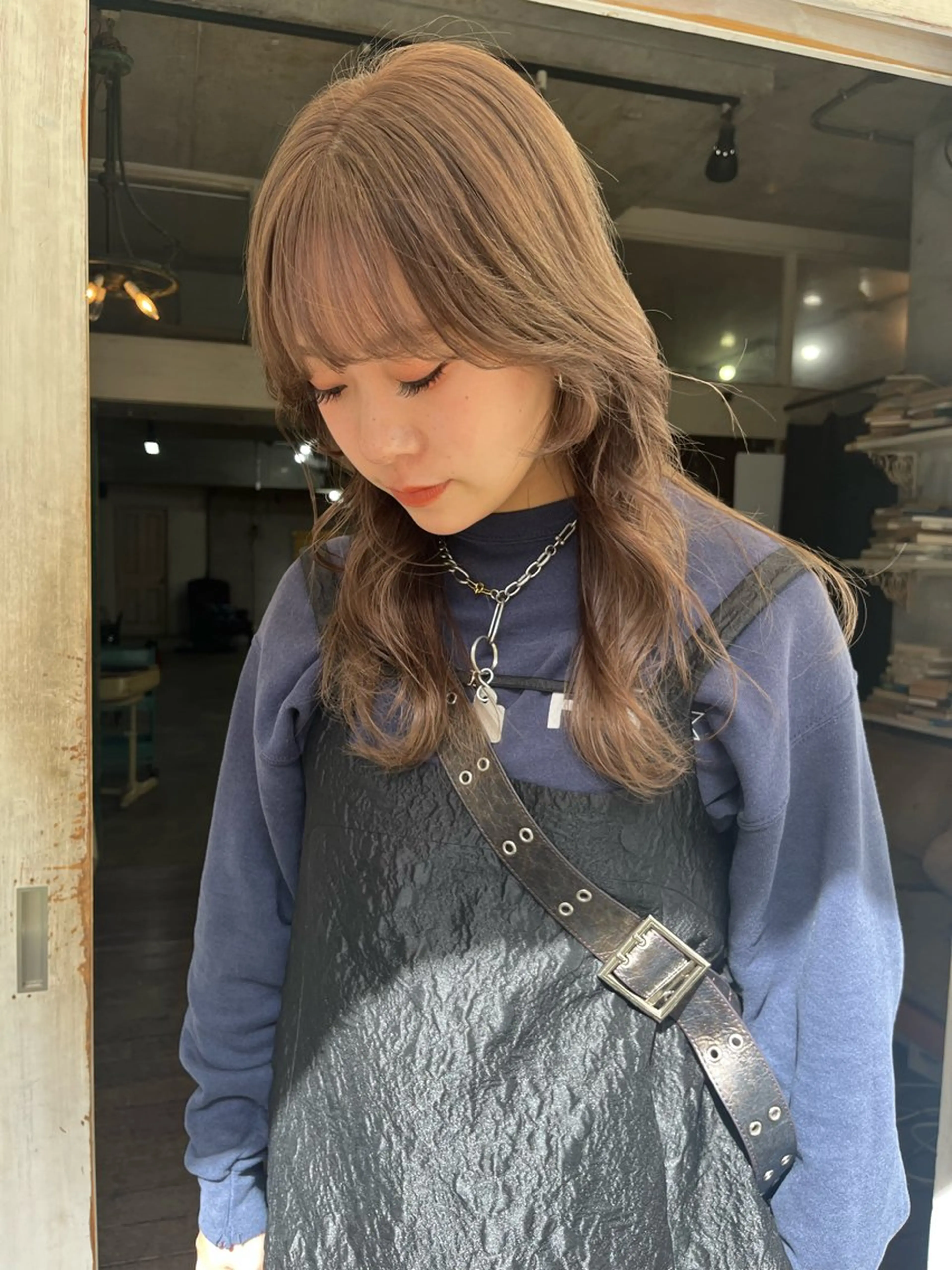 ミディアム カラー カット ヘアカラー トリートメント ハイトーン/顔まわり レイヤー/YUKAのヘアスタイル