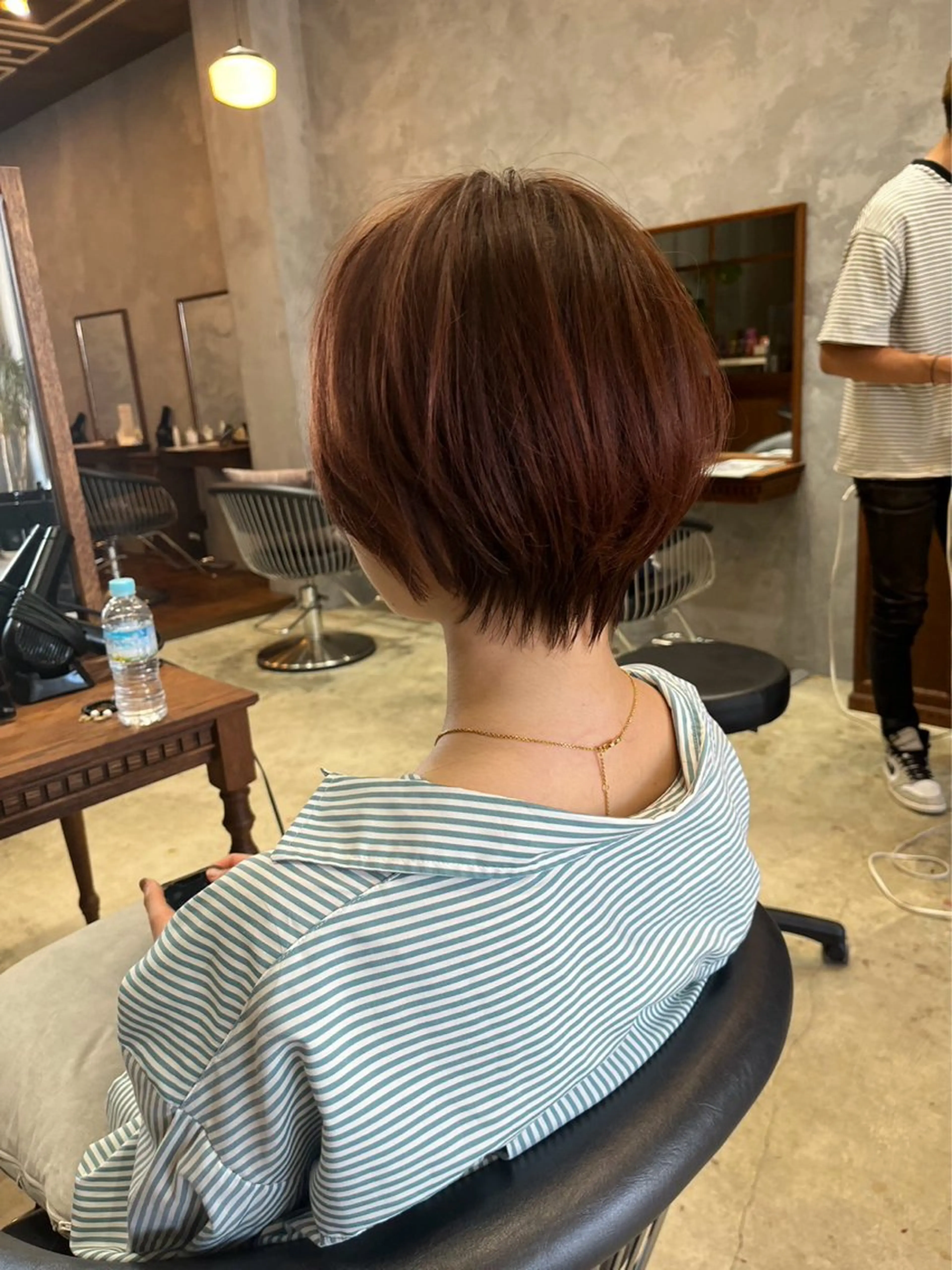 ショート ショートボブ 韓国風カラー ボブ くびれヘア エギョモリ ボブ/顔周りカット /縮毛矯正/鈴木隆太のヘアスタイル