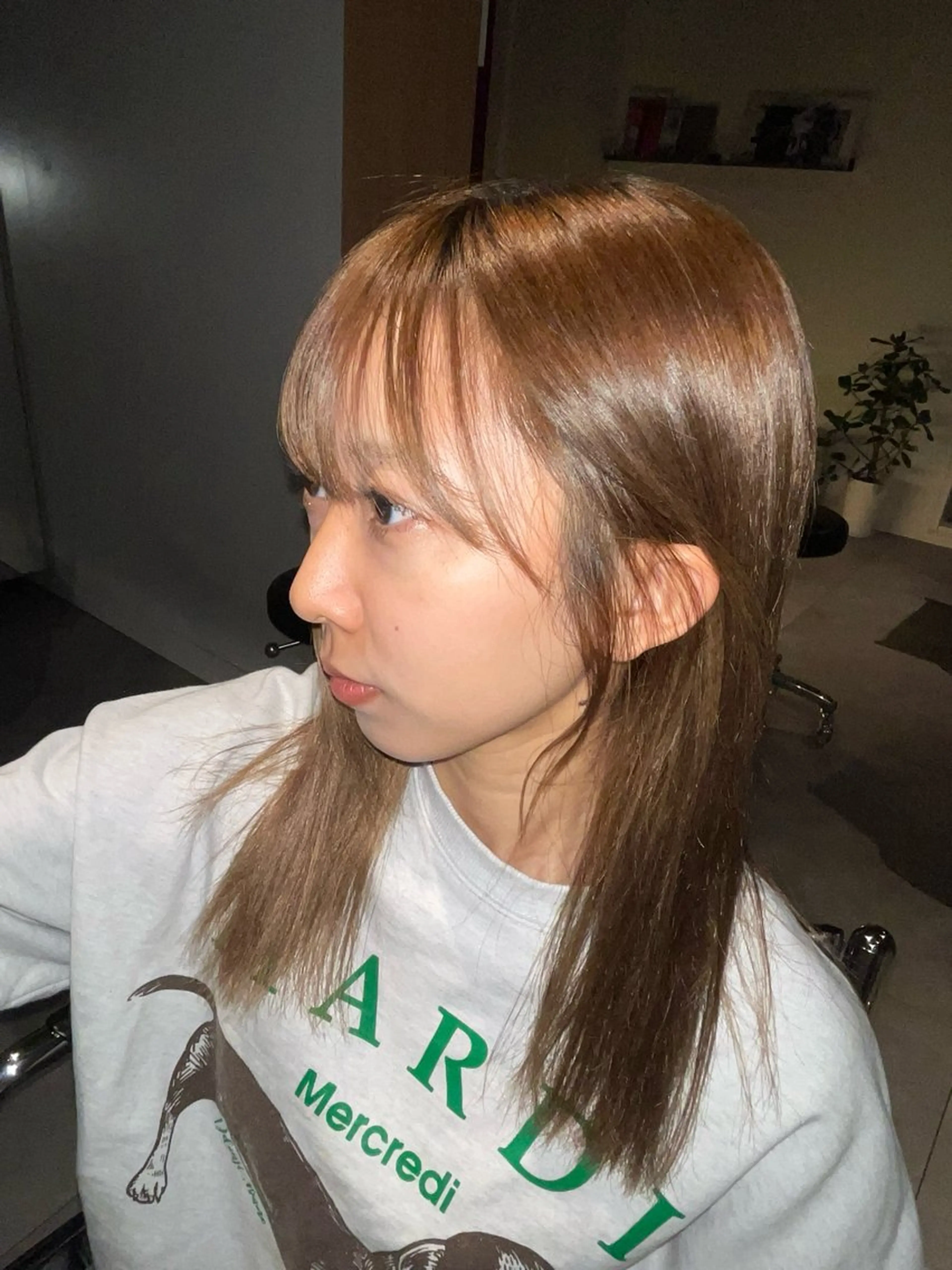 【前髪カット+透明感 ワンカラー＋クイックトリートメント】の写真