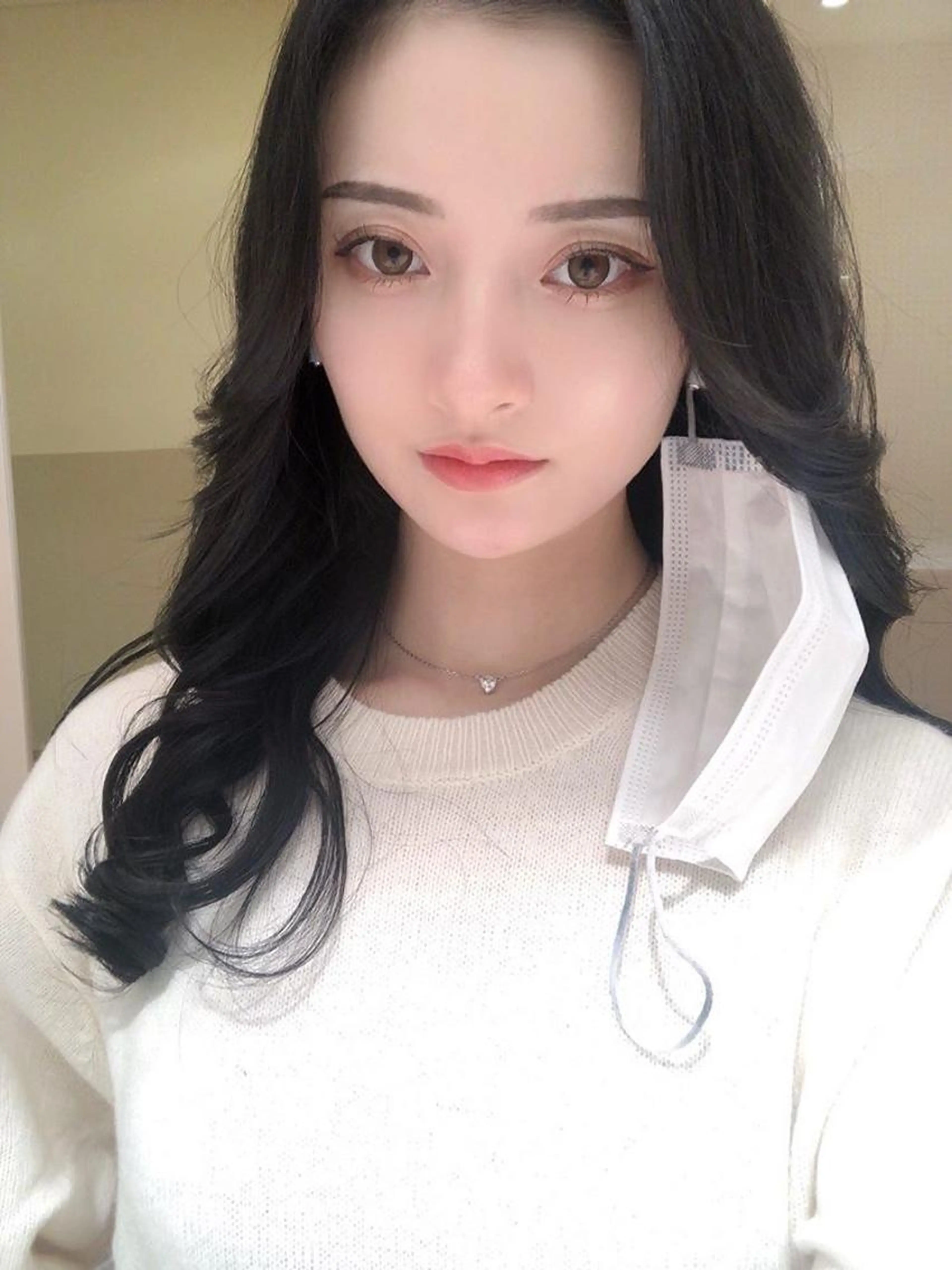 【土日祝限定クーポン】似合わせカット×艶感カラー×Aujuaトリートメント（オージュア）×色持ちをよくする栄養剤付きの写真