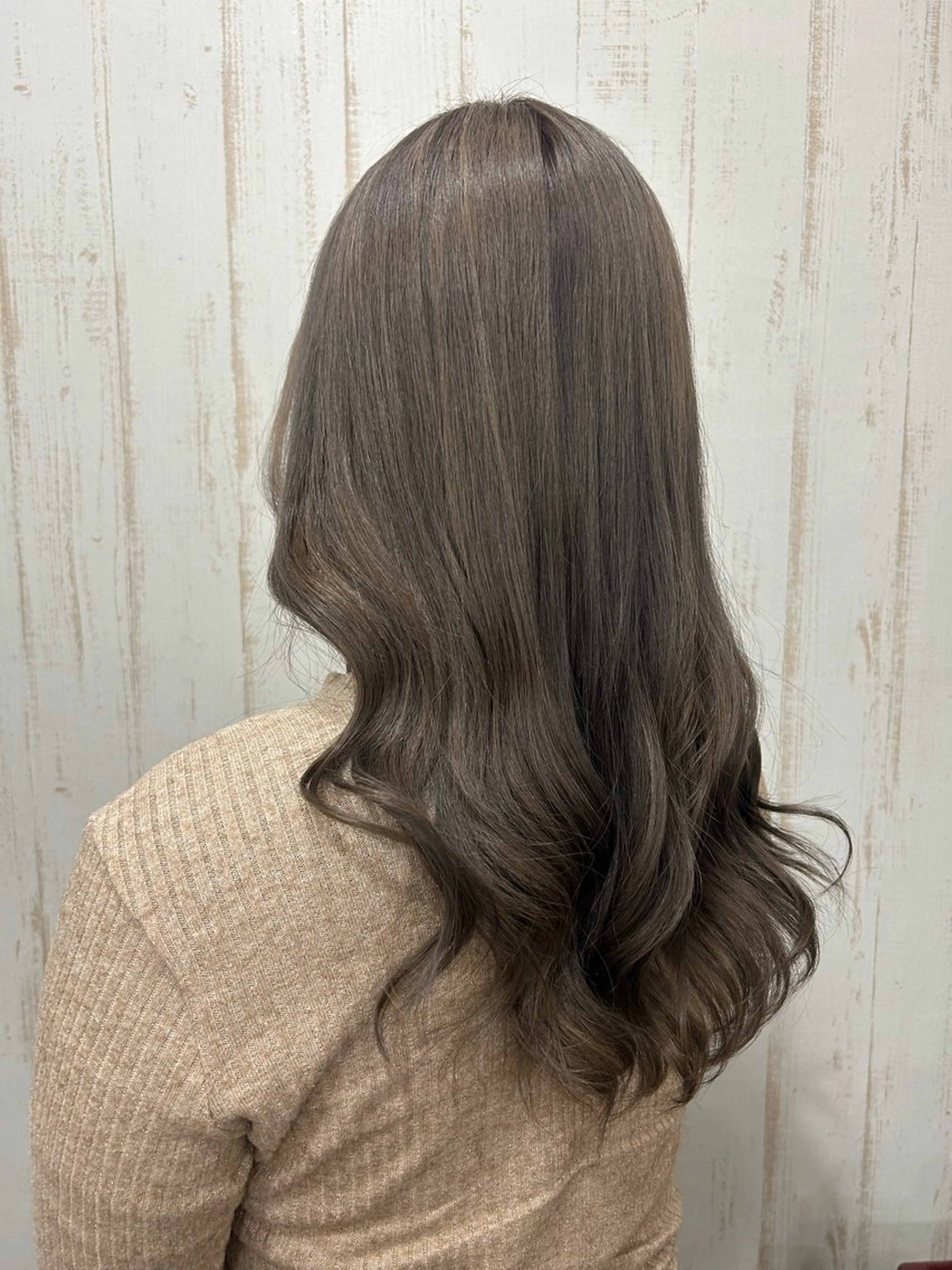 ロング カラー ベージュカラー グレージュ アトリエMAI  北千住所属・🐰関根 さら🍒のヘアスタイル