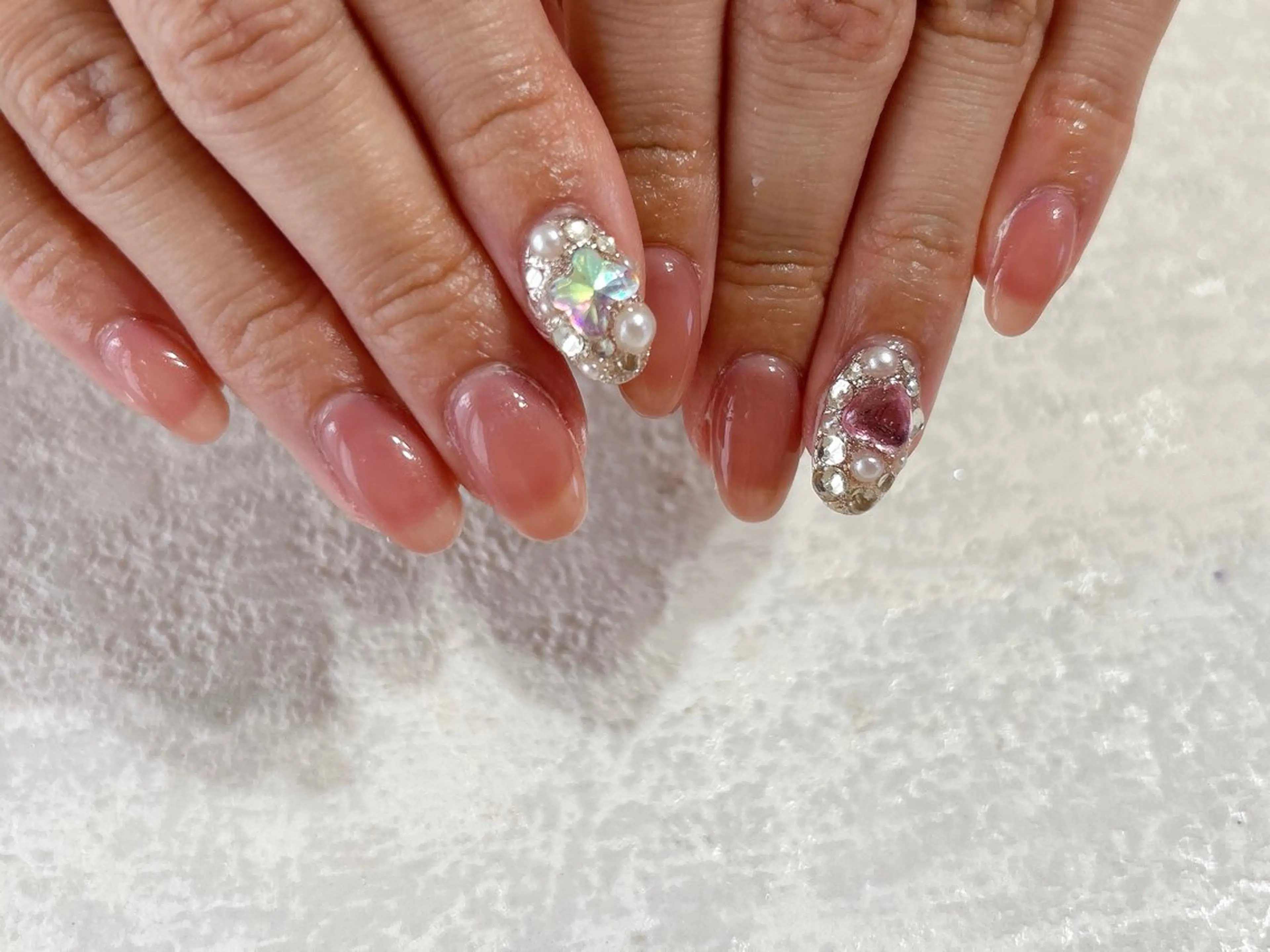 ネイル オーロラネイル フットネイル フレンチネイル ジェルネイル マグネットネイル kiki nail &brow二子玉川の眉毛・アイブロウイメージ