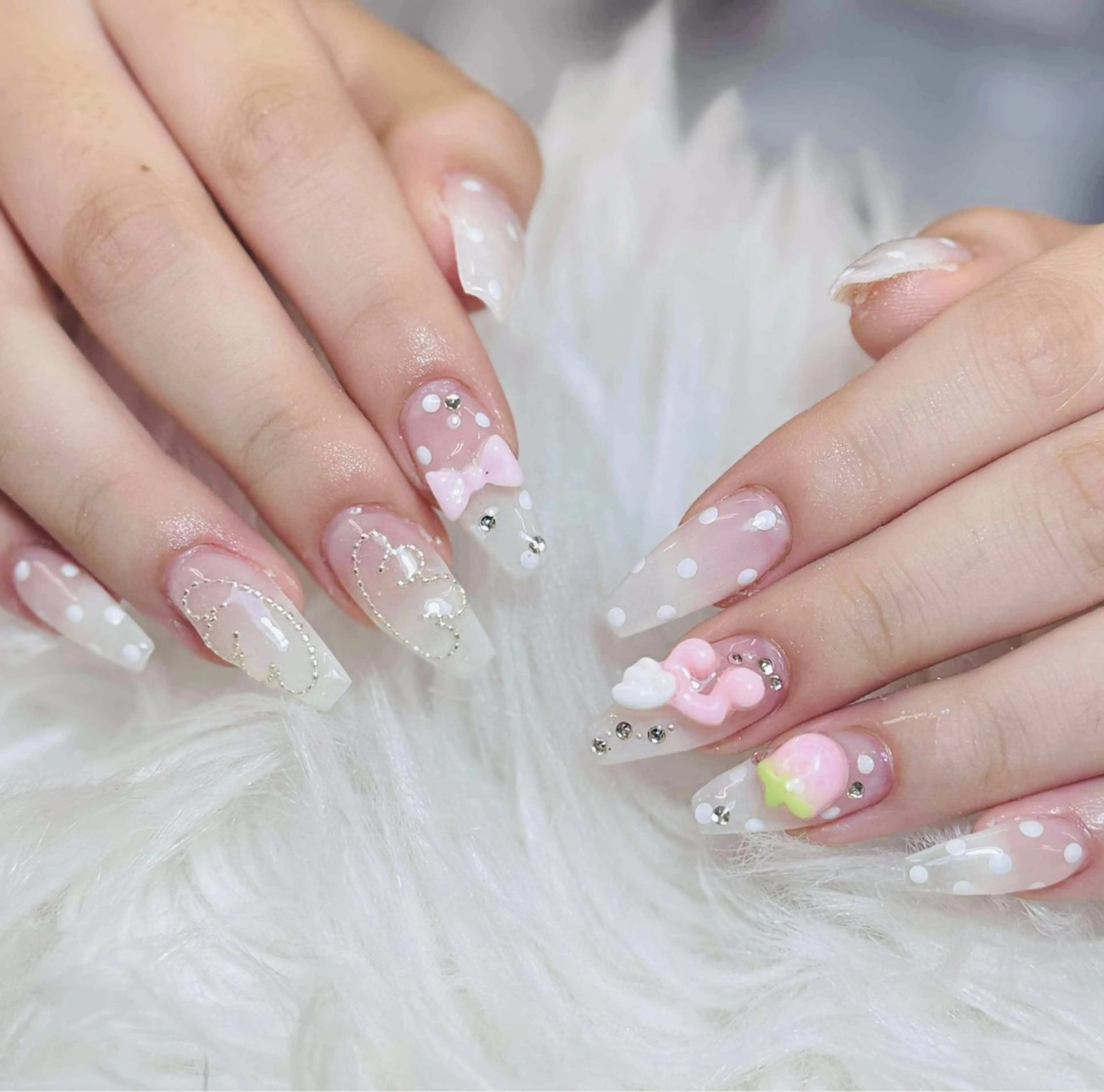 ネイル チークネイル 長さ出し フットネイル マグネットネイル 持ち込み ハンドネイル ANH NAIL ゴテゴテ専門店💎のネイルデザイン