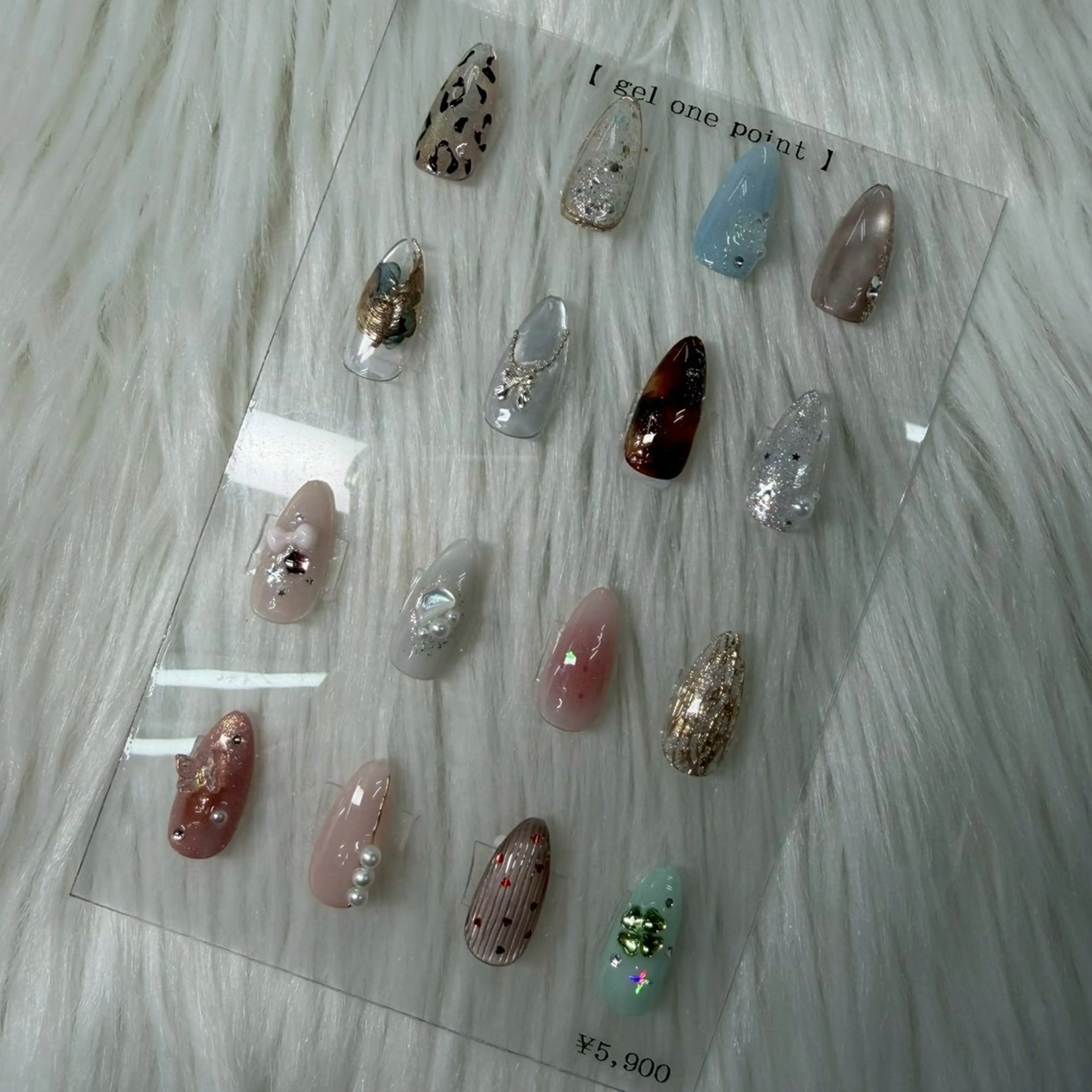 ネイル SHION  のネイルデザイン