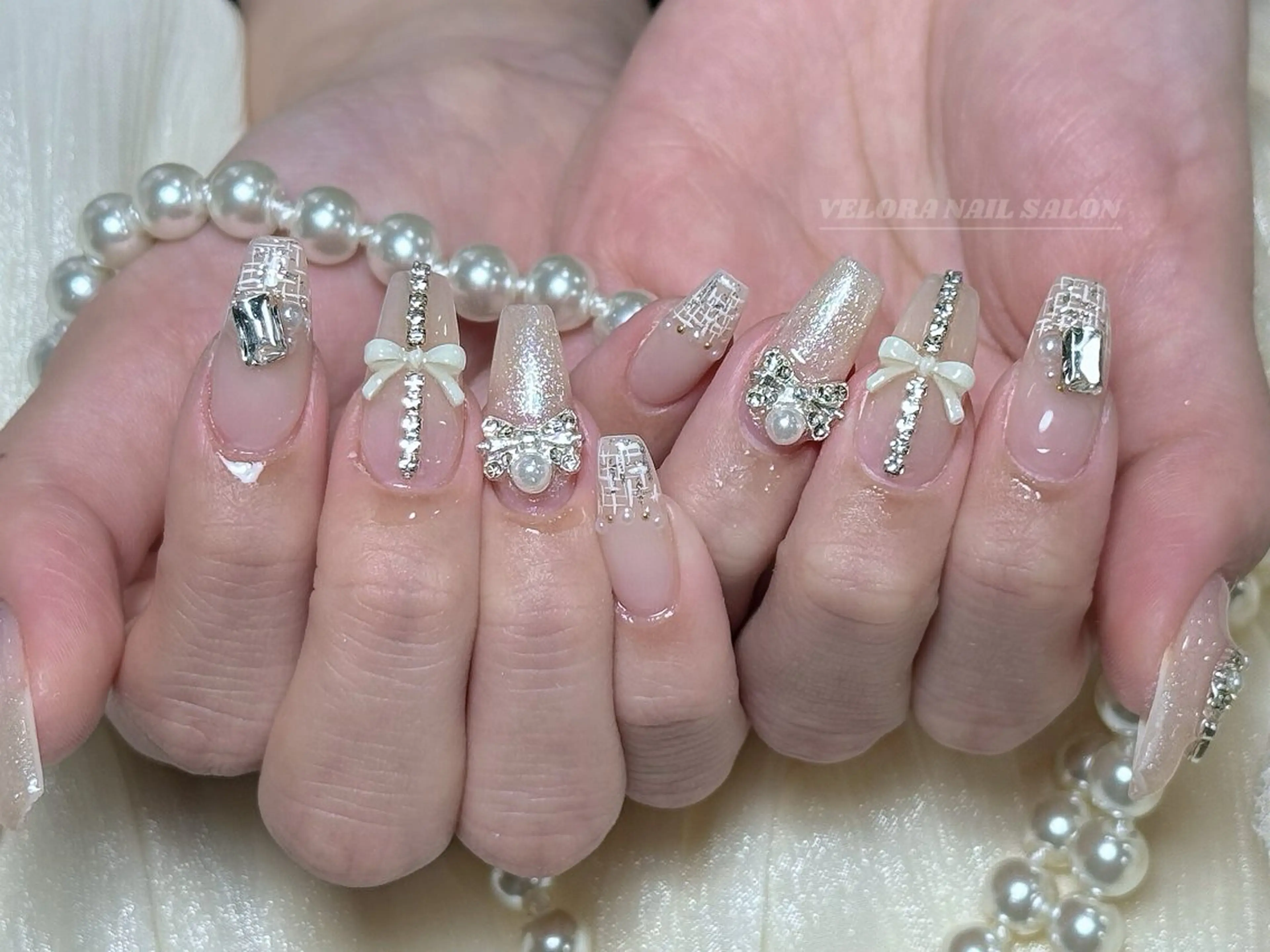 ネイル 長さ出し フレンチネイル ジェルネイル キラキラネイル 韓国ネイル ハンドネイル RINA NAILのネイルデザイン