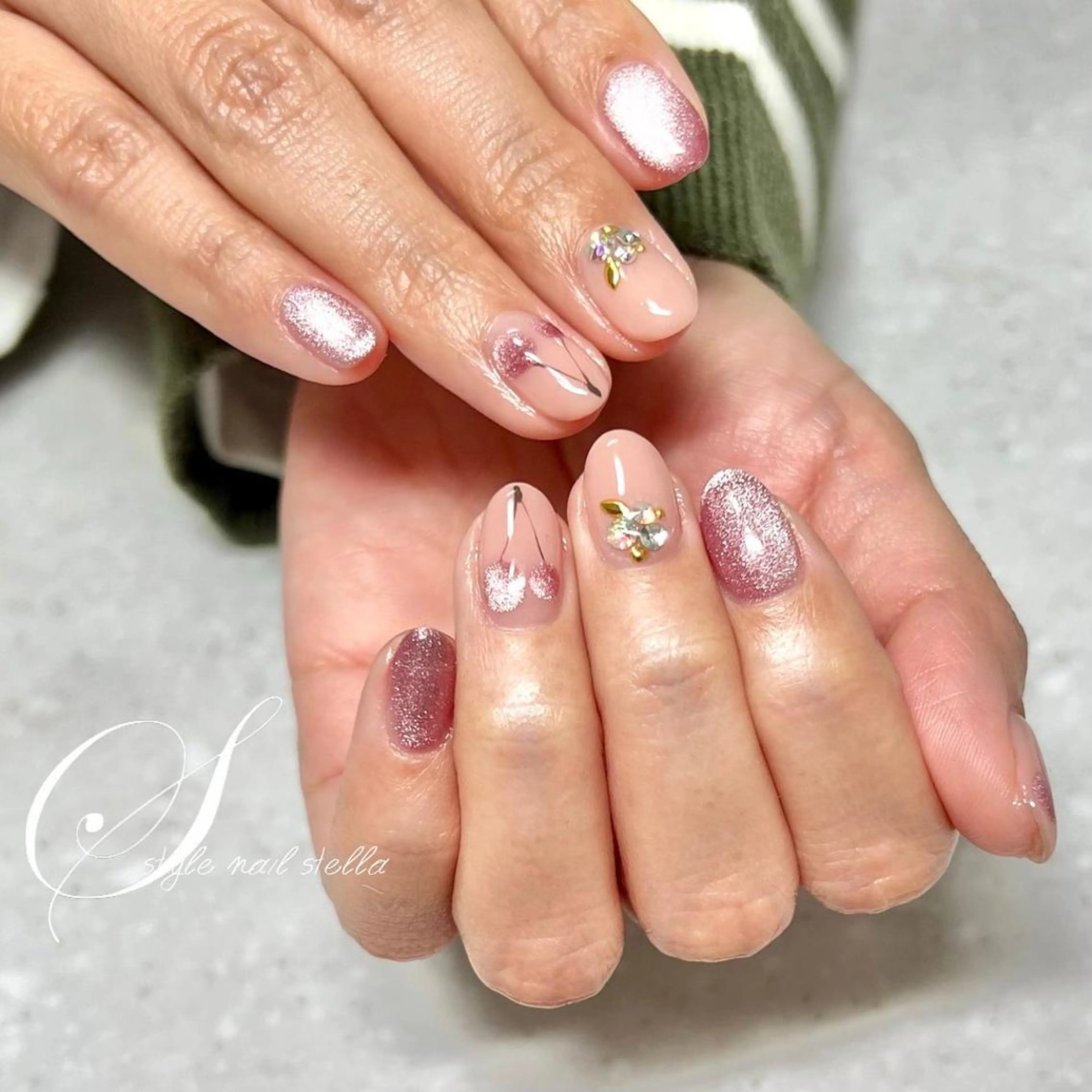 ネイル アートネイル キラキラネイル ワンカラーネイル ステラ marikominoのネイルデザイン