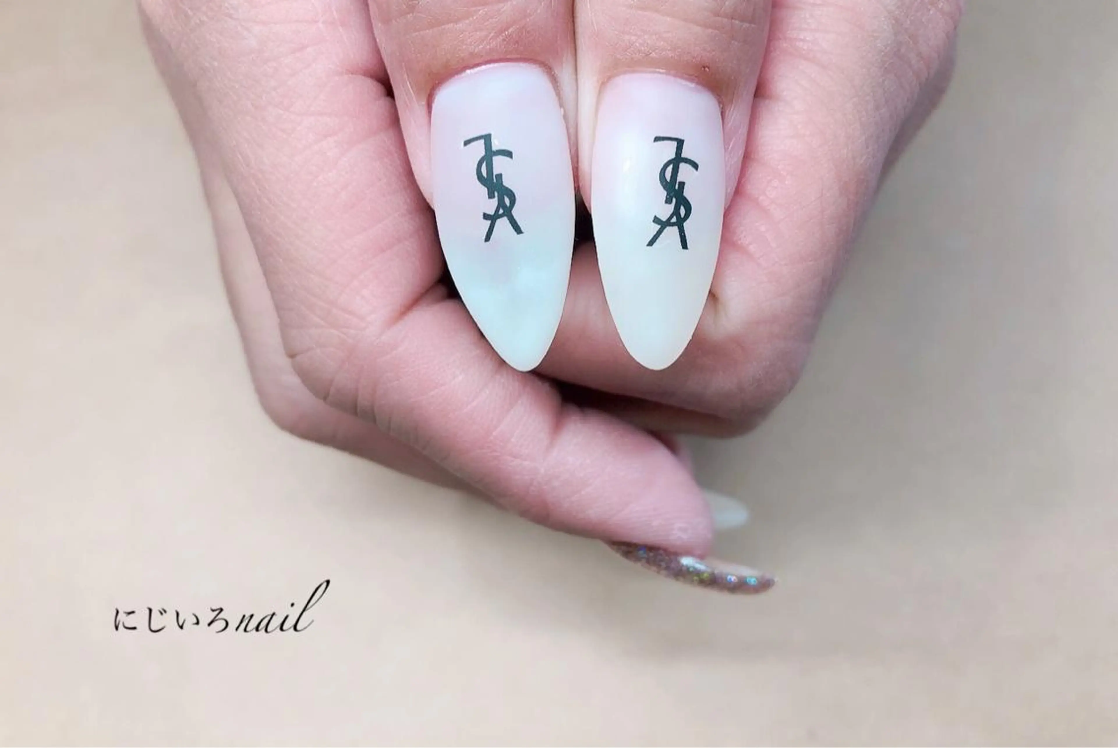ネイル にじいろ nailのネイルデザイン