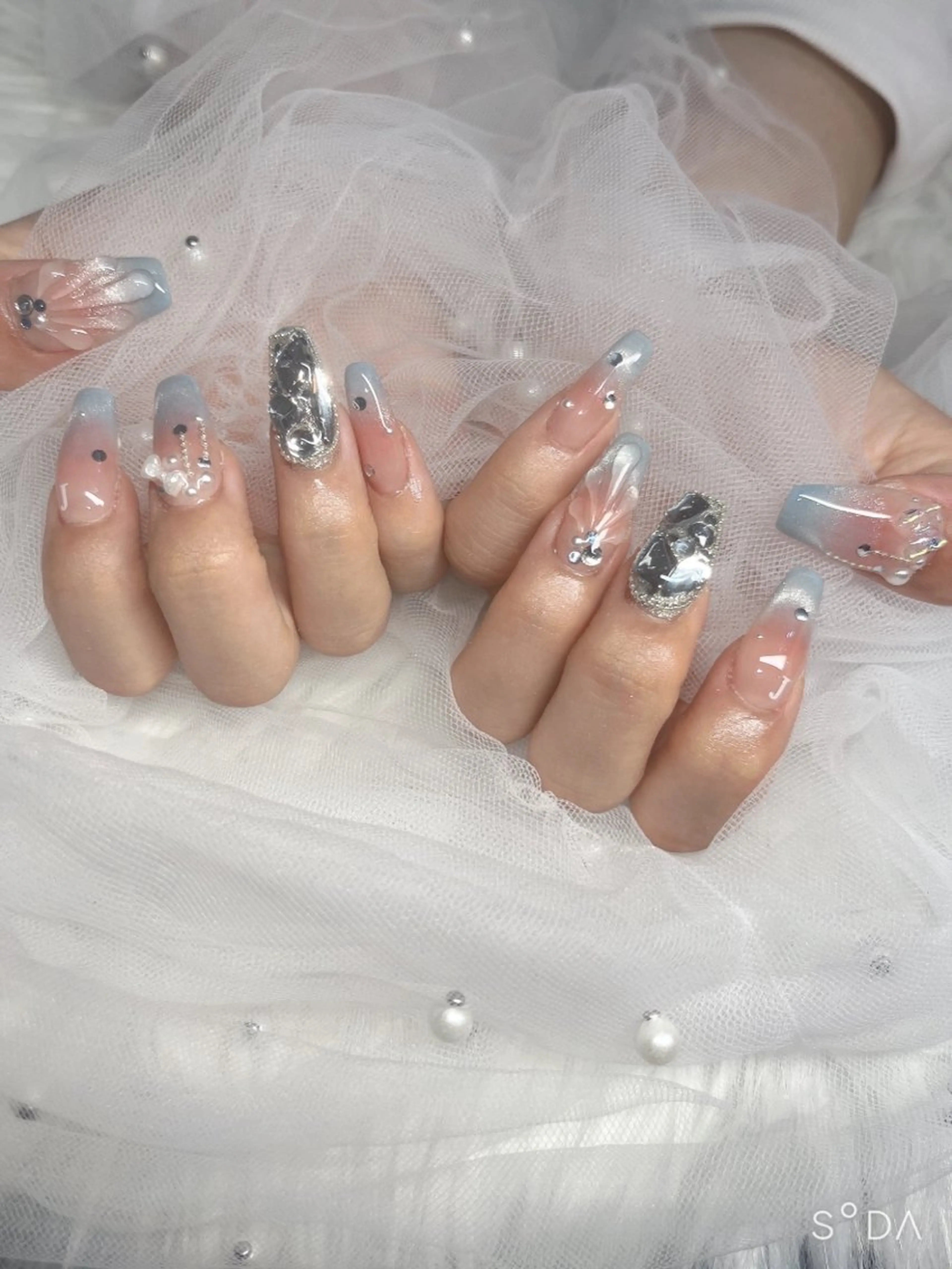 ネイル ハンドネイル CARAT カラットのネイルデザイン