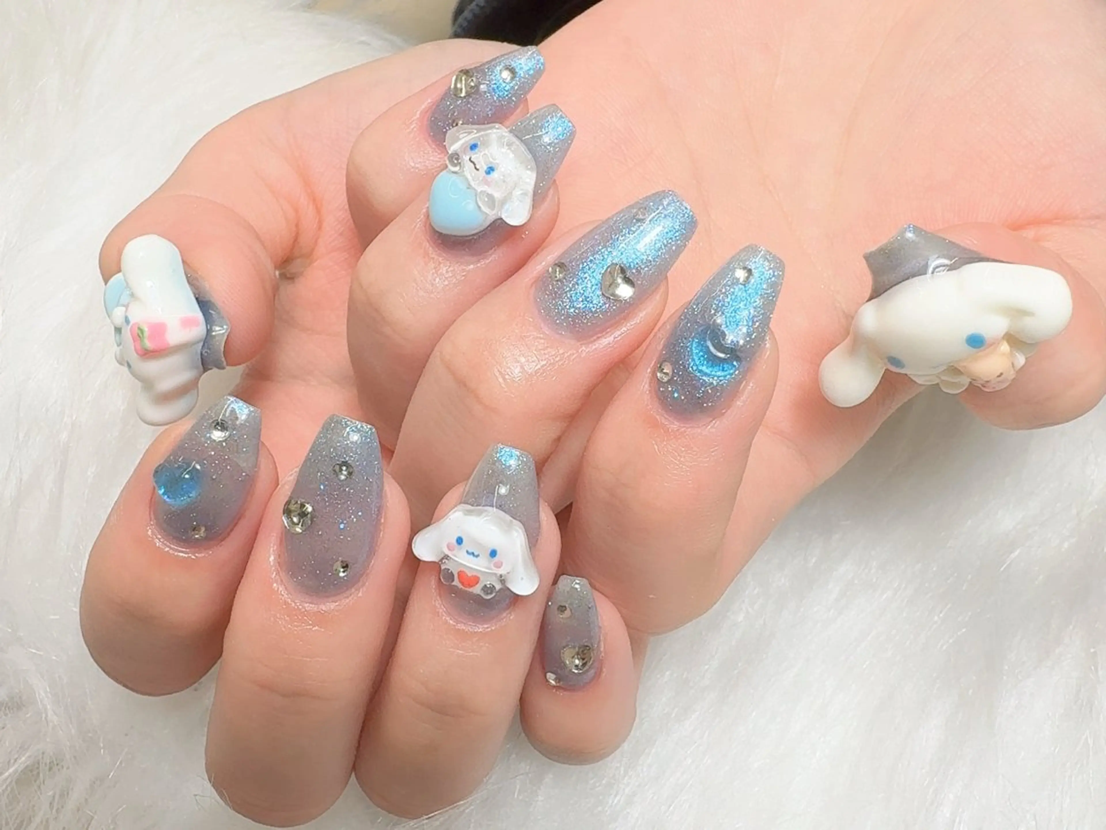 ネイル グロー ネイルのネイルデザイン