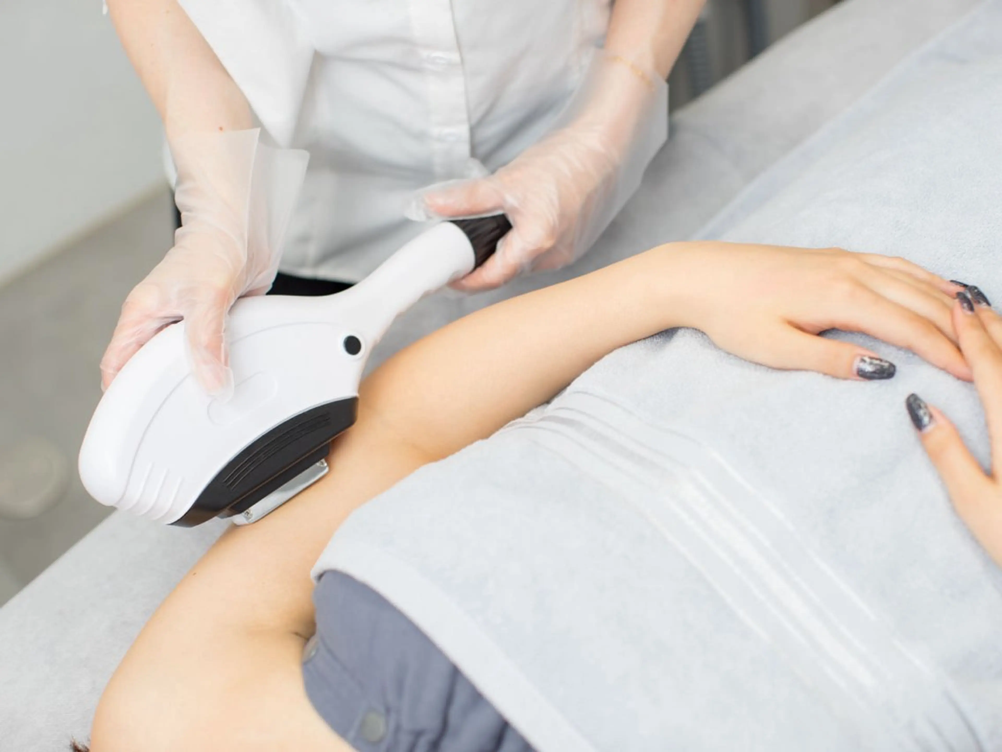 腕脱毛 メンズ•レディース[当日口コミ要]の写真