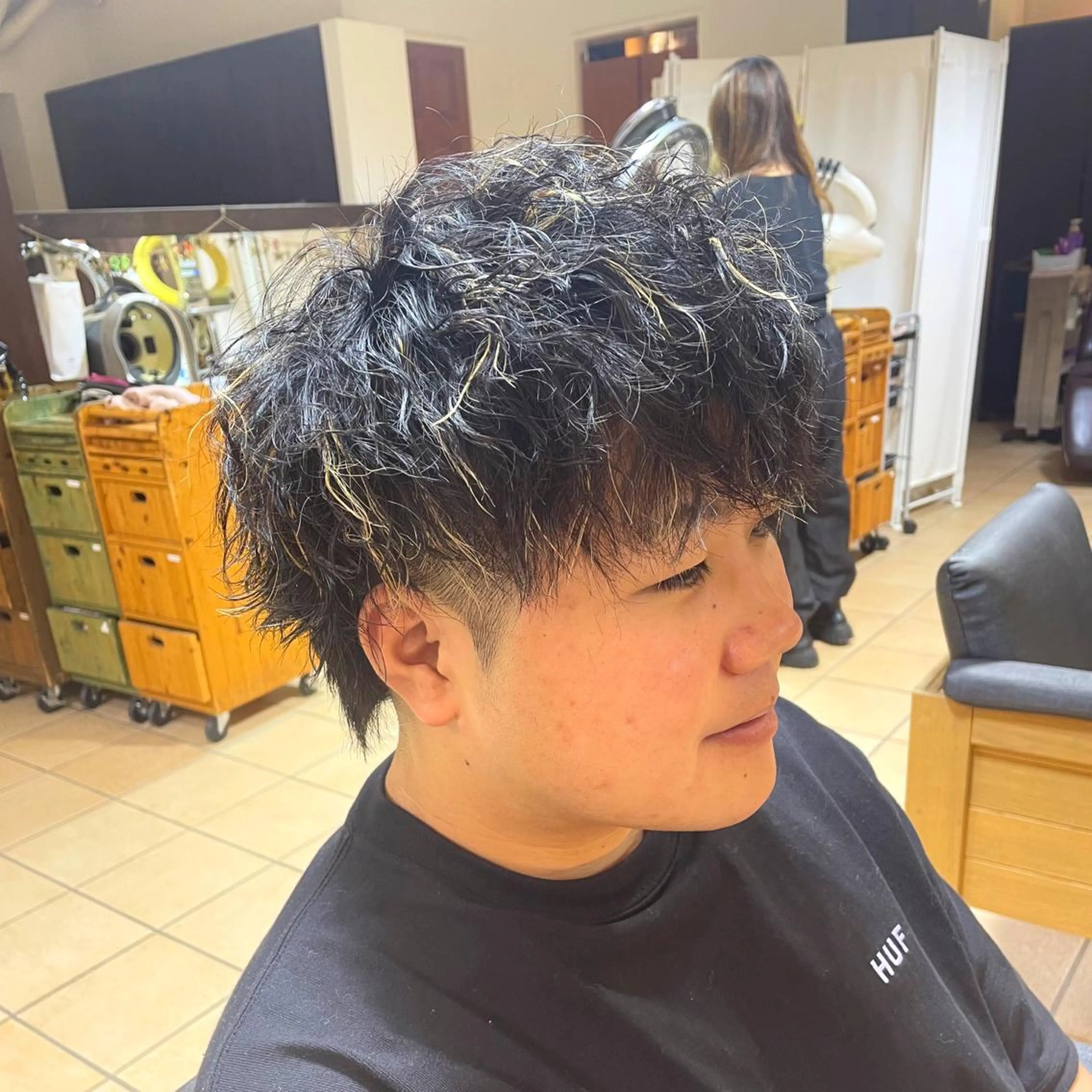 ショート パーマ メンズ カット ヘアカラー パーマ すげ さやかのヘアスタイル