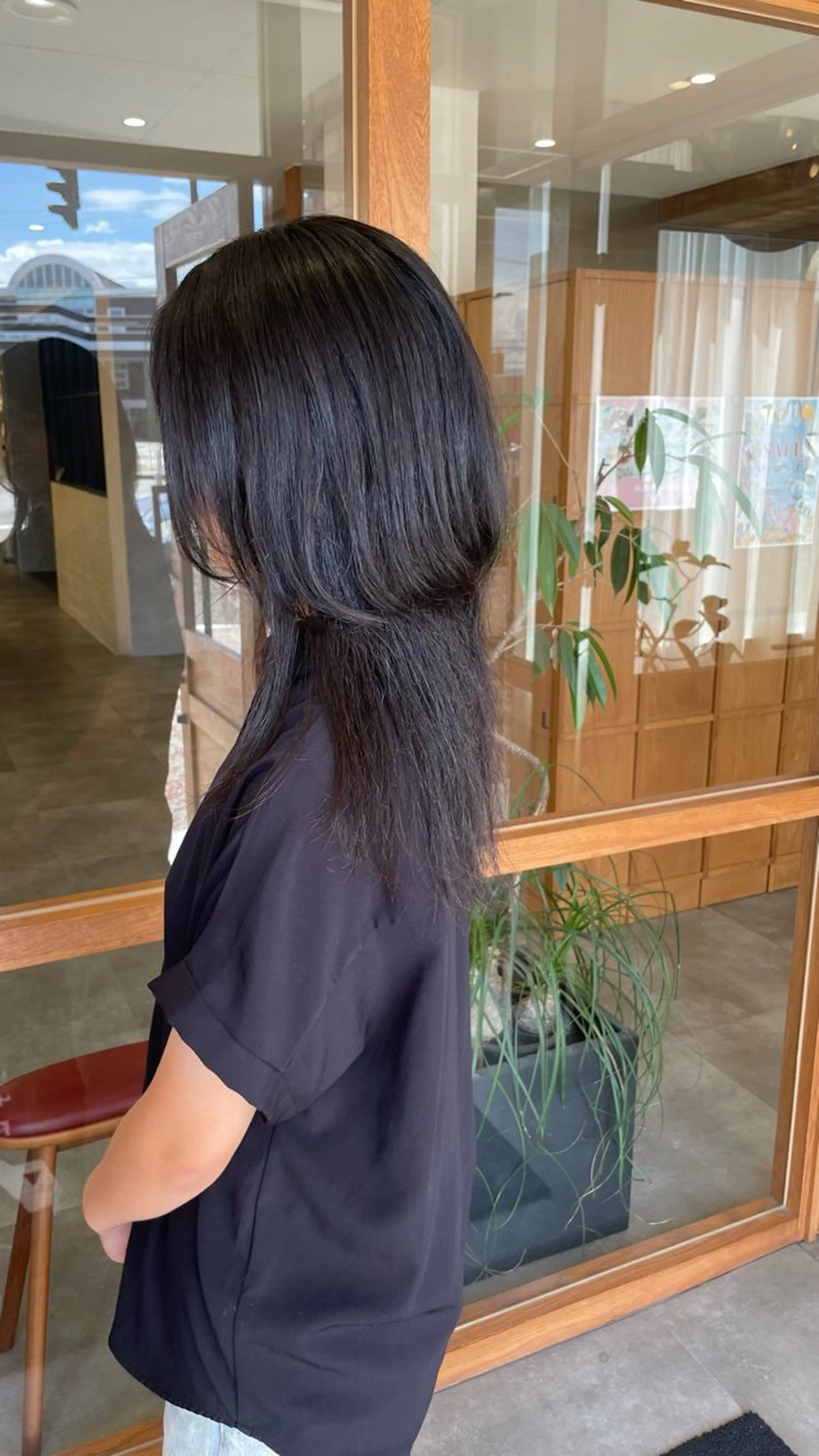 ロング ウルフカット カット 澤田 真凛のヘアスタイル