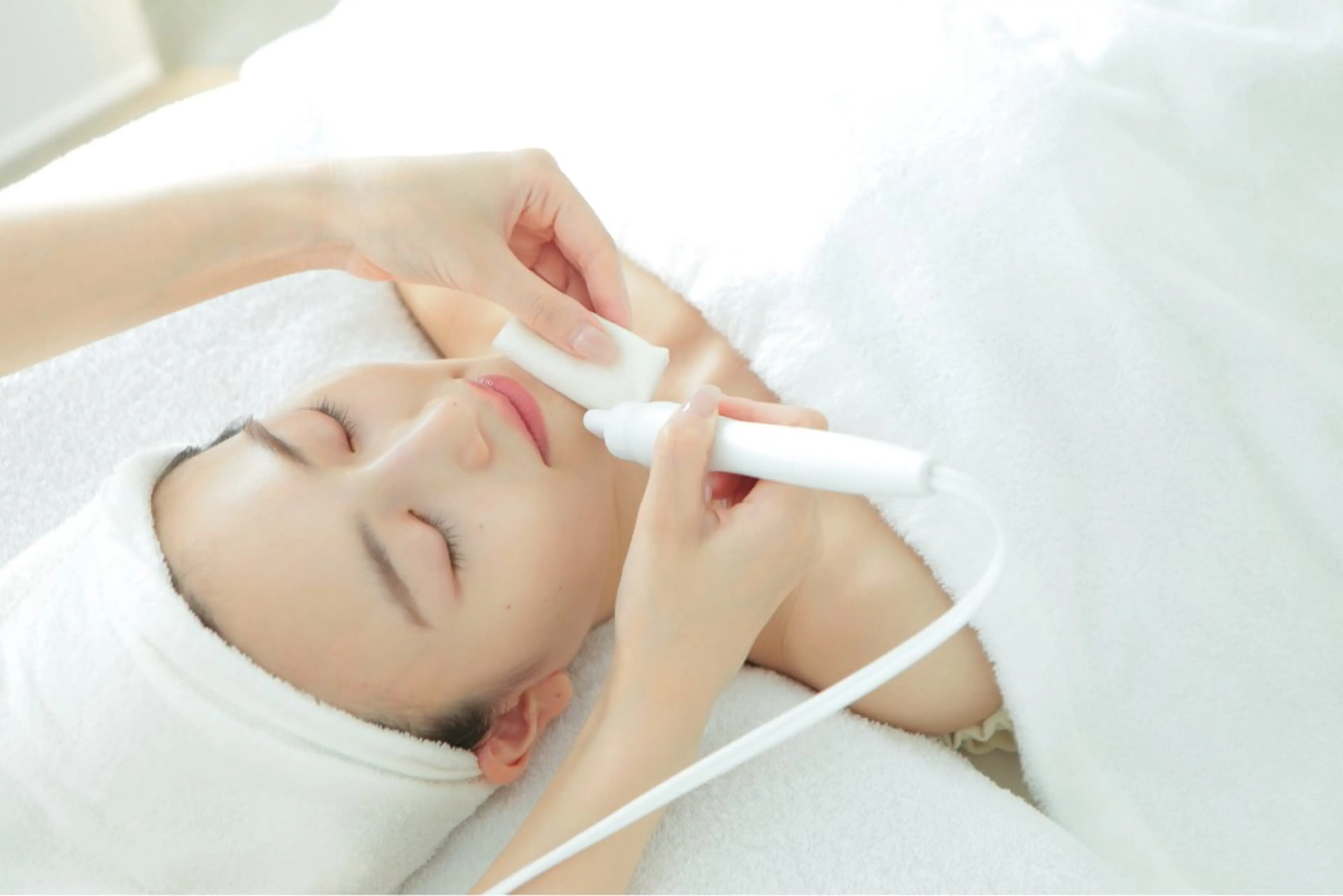 【🥼毛穴洗浄パッケージ🩺】≪SNSモニターモデル・before/after写真撮影目隠しあり掲載≫の写真