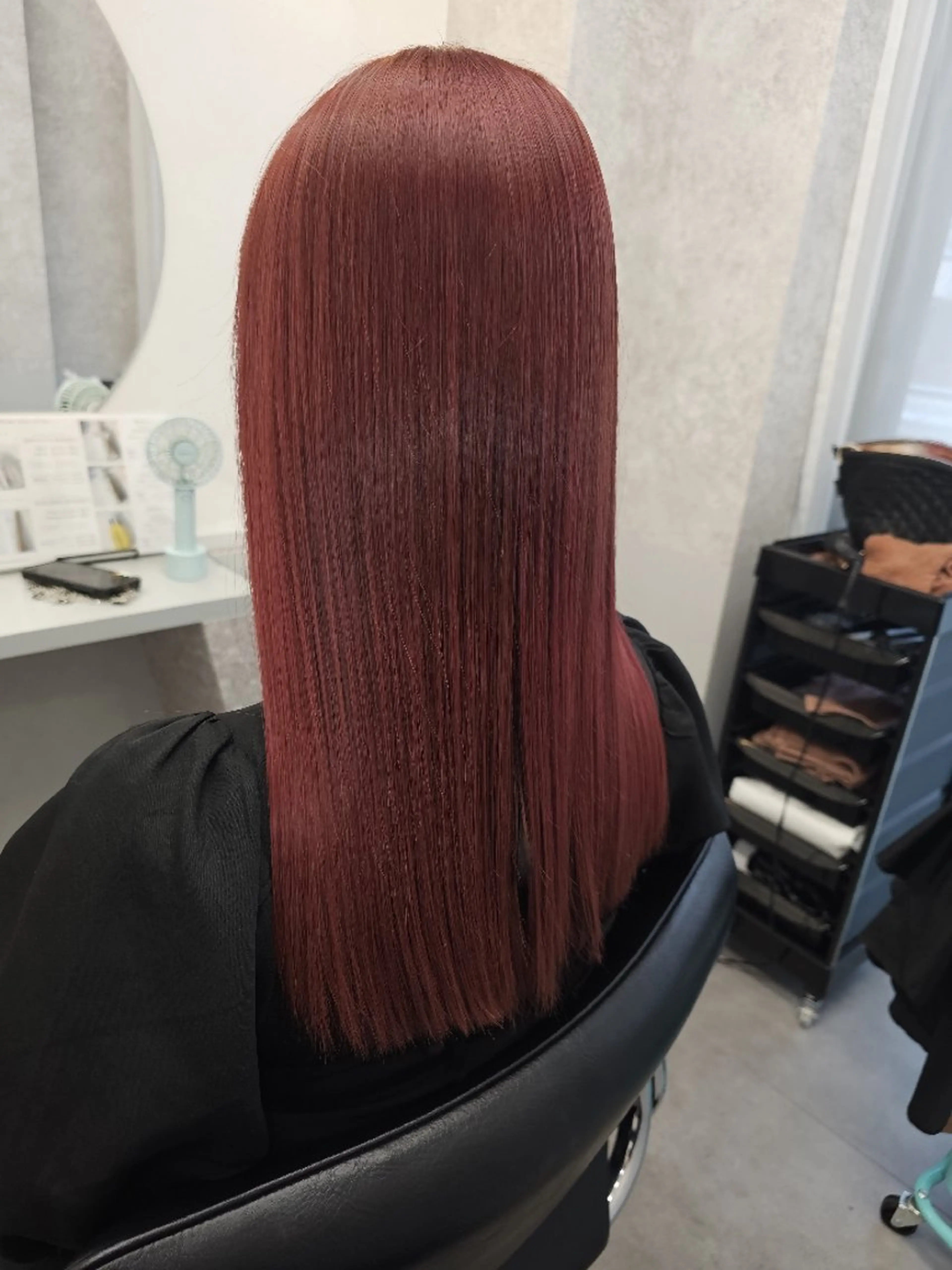 セミロング カラー ブリーチ ブリーチなしカラー ピンクカラー レッドカラー 髪質改善 【髪質改善美容師】t occa茨木篠原健太のヘアスタイル