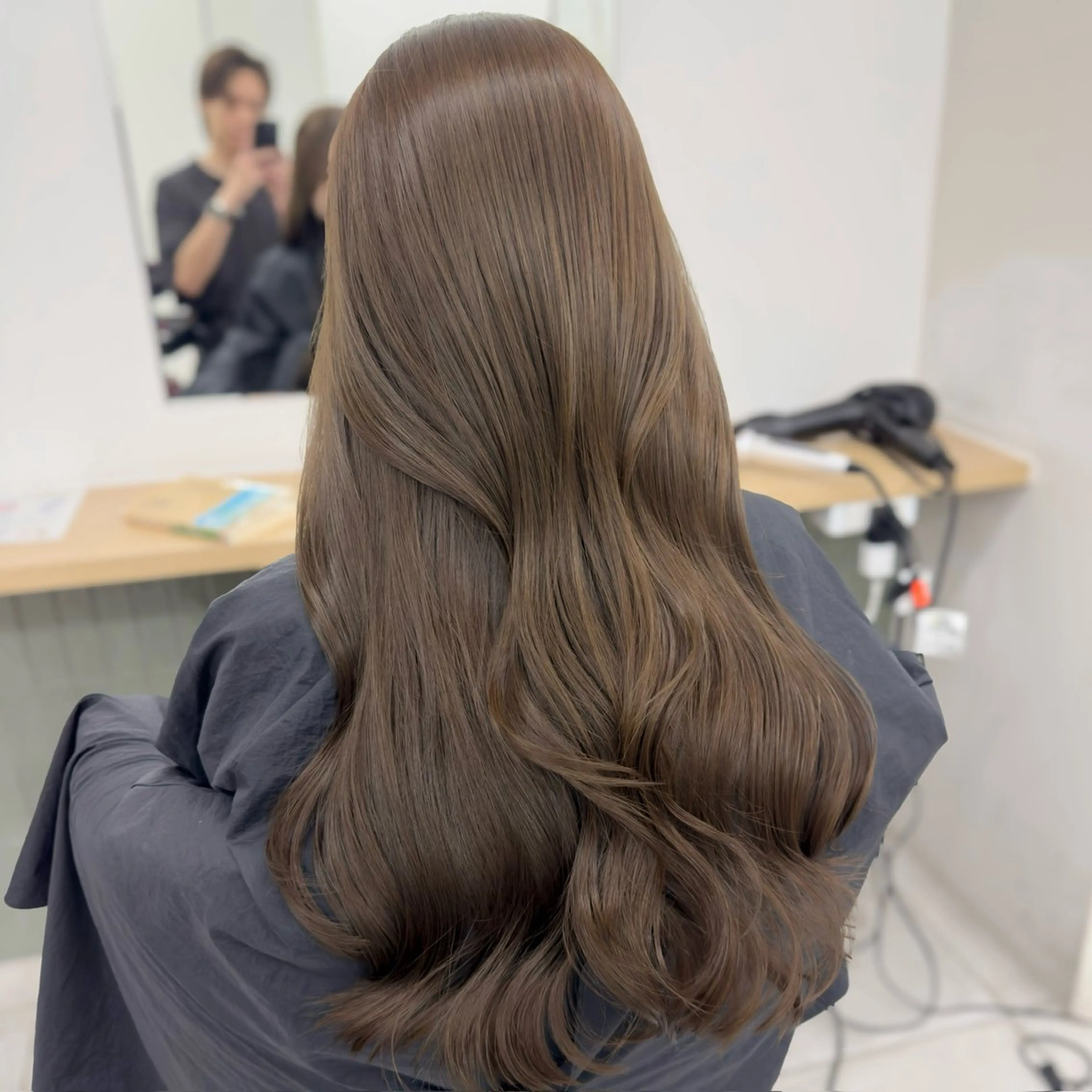 ロング カラー カット ヘアカラー トリートメント ブリーチなし/レイヤ ー特化🌈Tommyのヘアスタイル