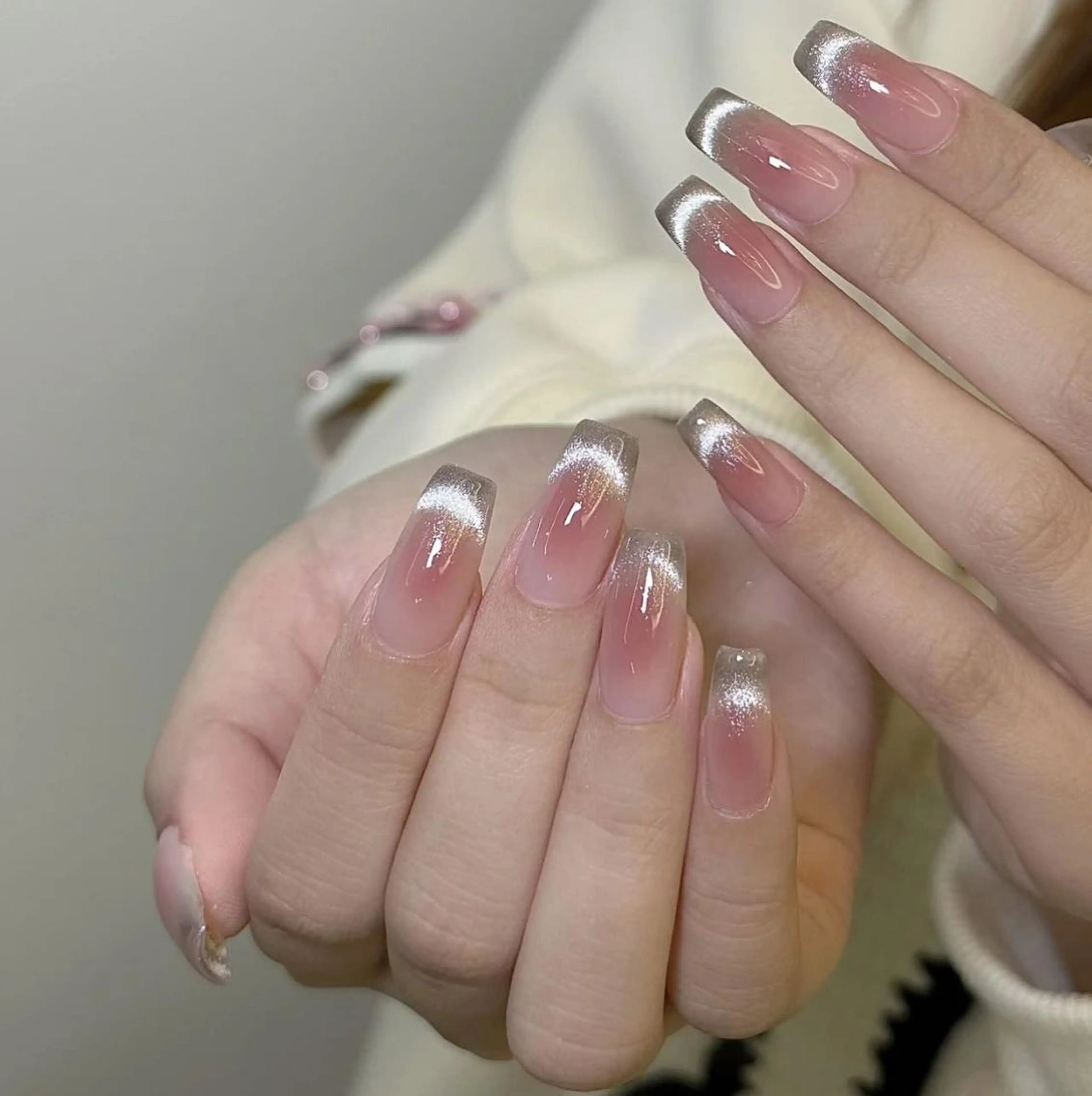 ネイル アートネイル 長さ出し ネイルチップ Queens PUPUのネイルデザイン