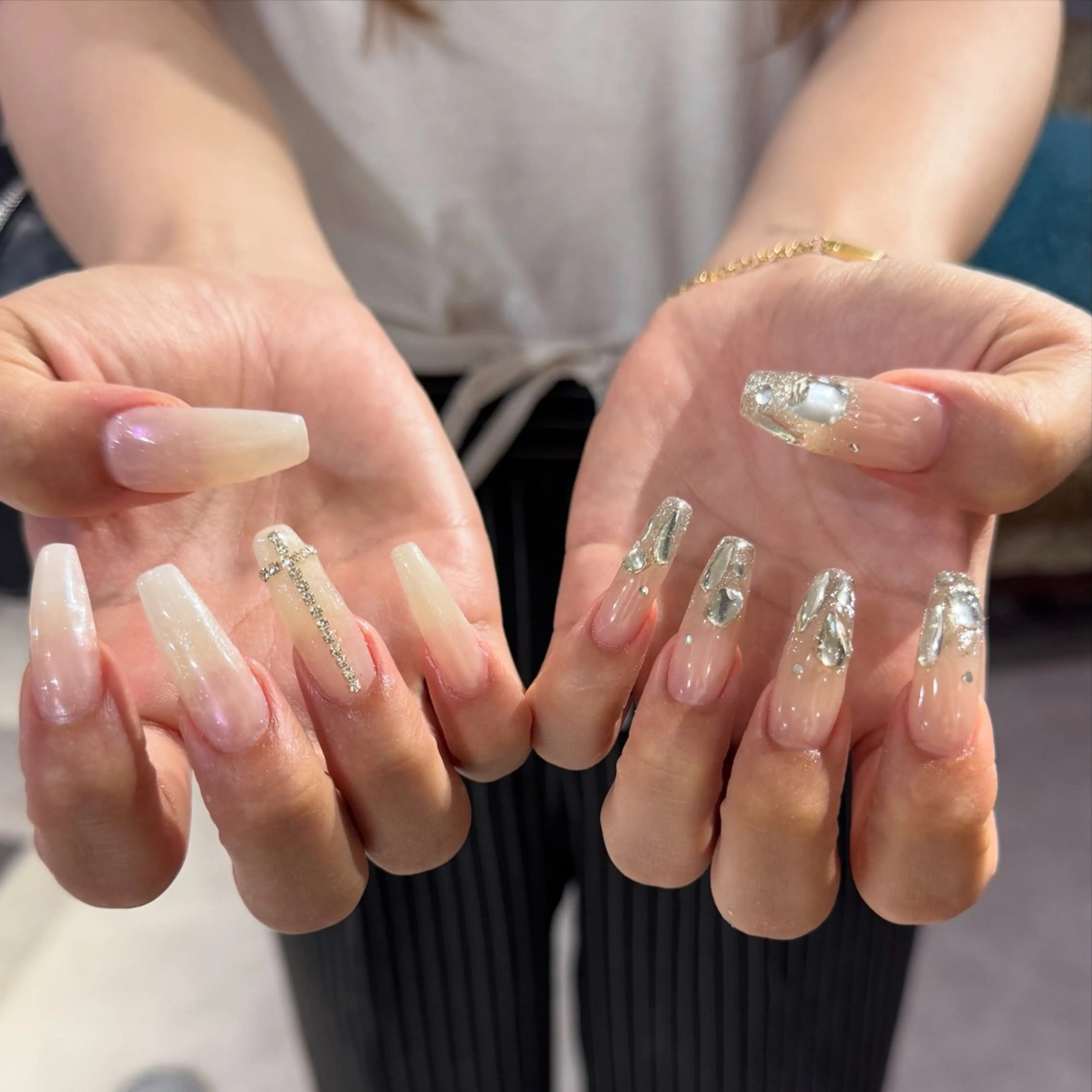 ロング 小川 柚香のネイルデザイン