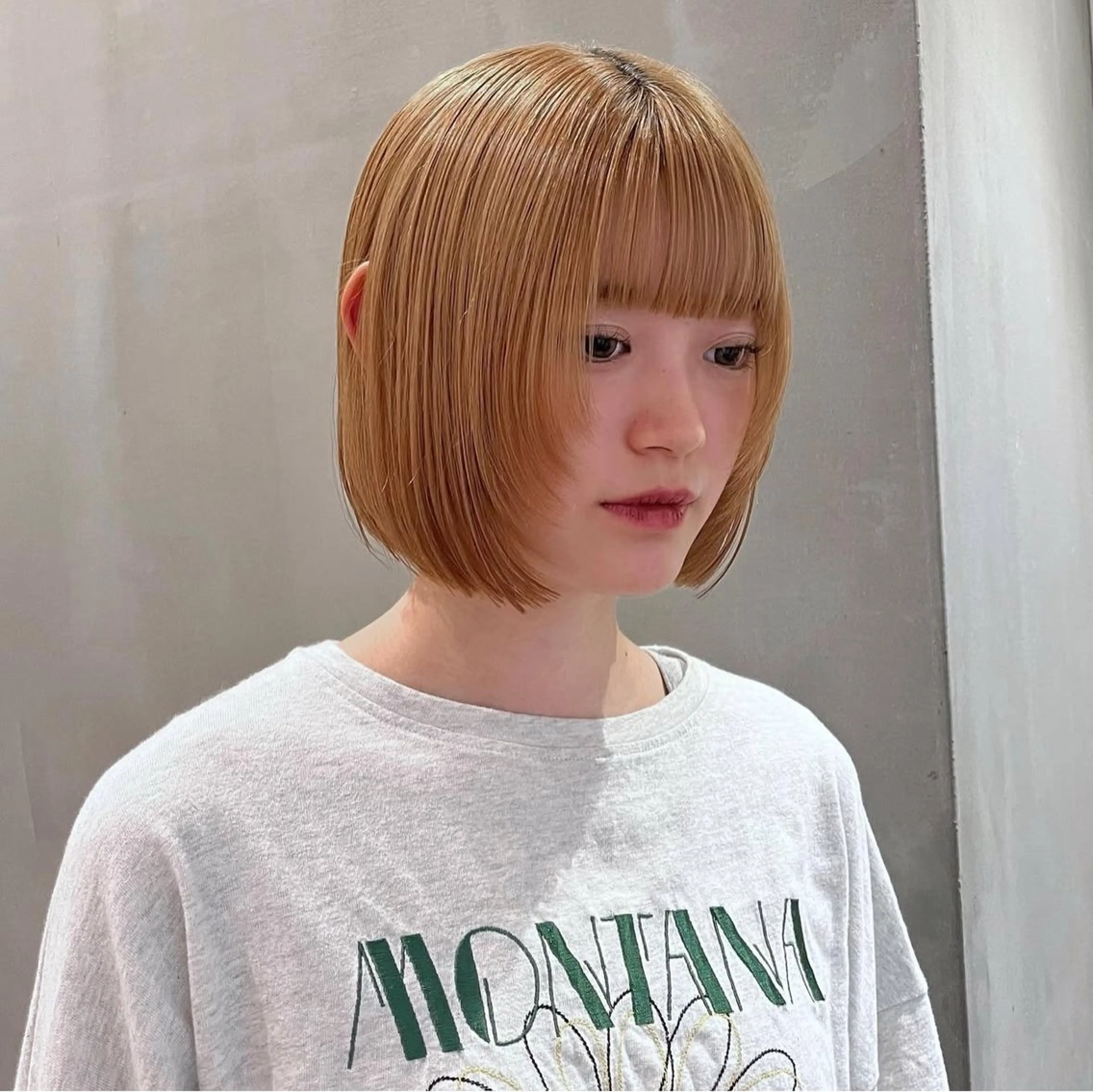 ショート グレージュ🐰透明感 カラー🫧akihoのヘアスタイル