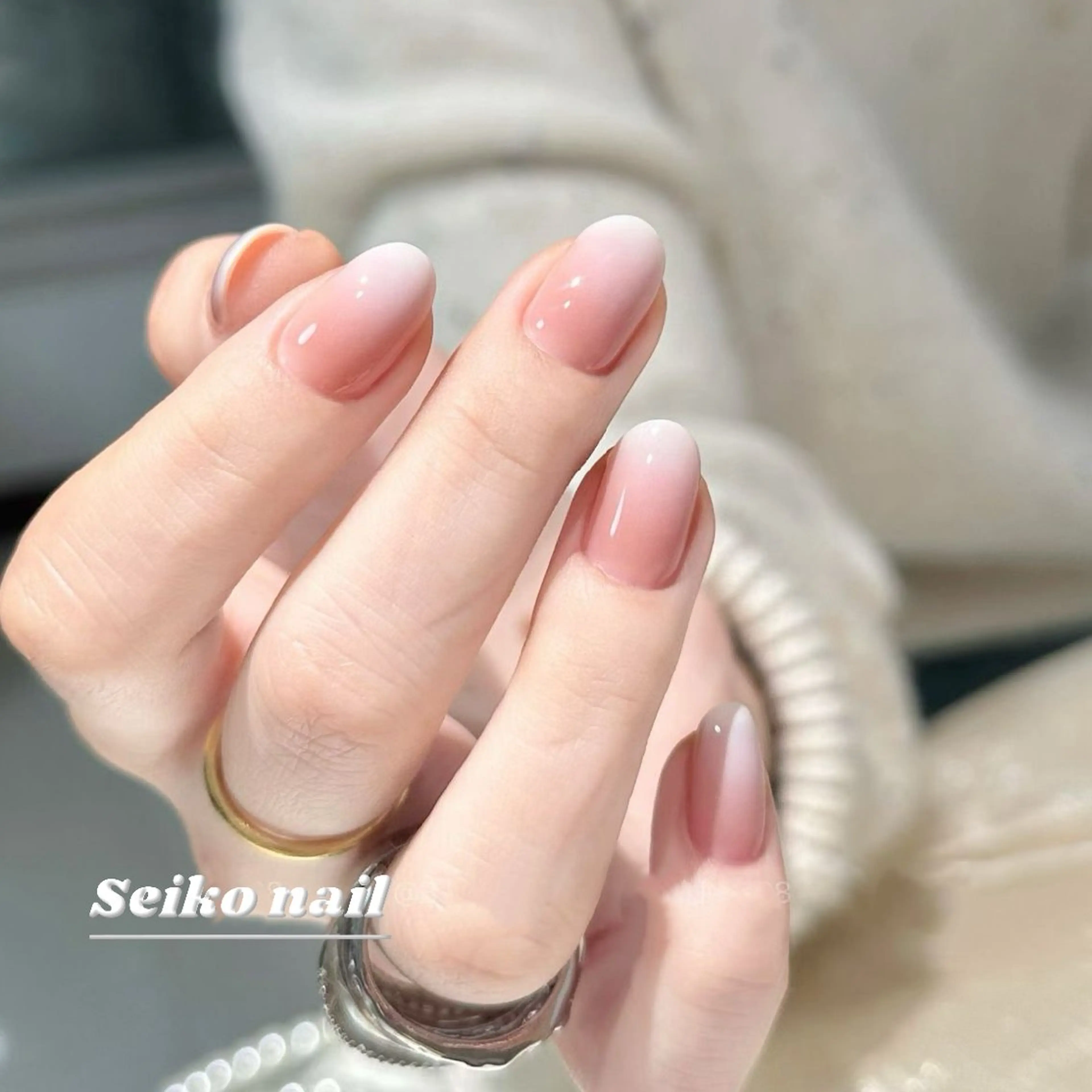 【今流行り】ベイビーブーマーネイル/カラーグラの写真