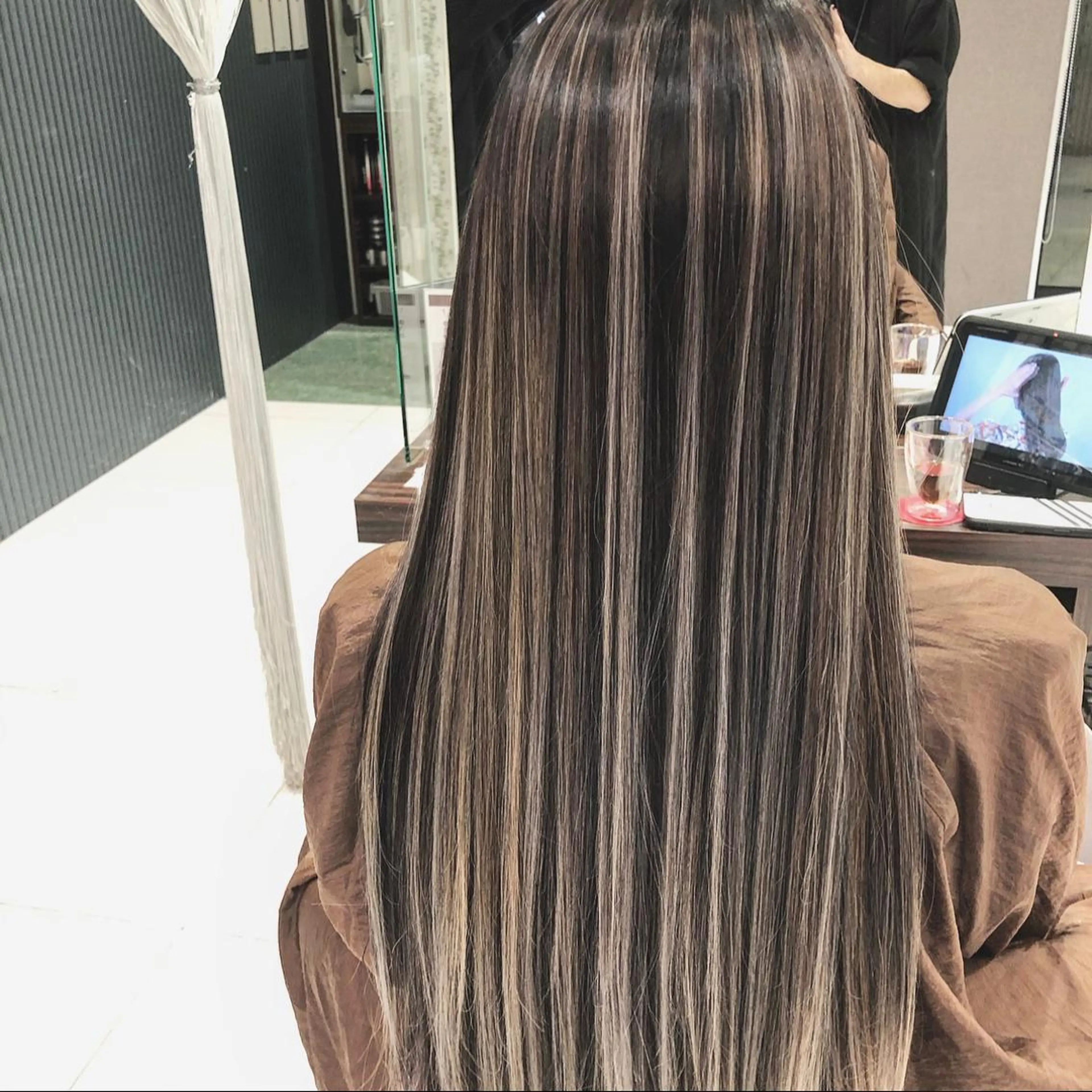 ロング ショートボブ シールエクステ ボブ エクステ 外国人風カラー カット ヘアカラー トリートメント アンドウ ユウ/ レイヤーカット/韓国のヘアスタイル