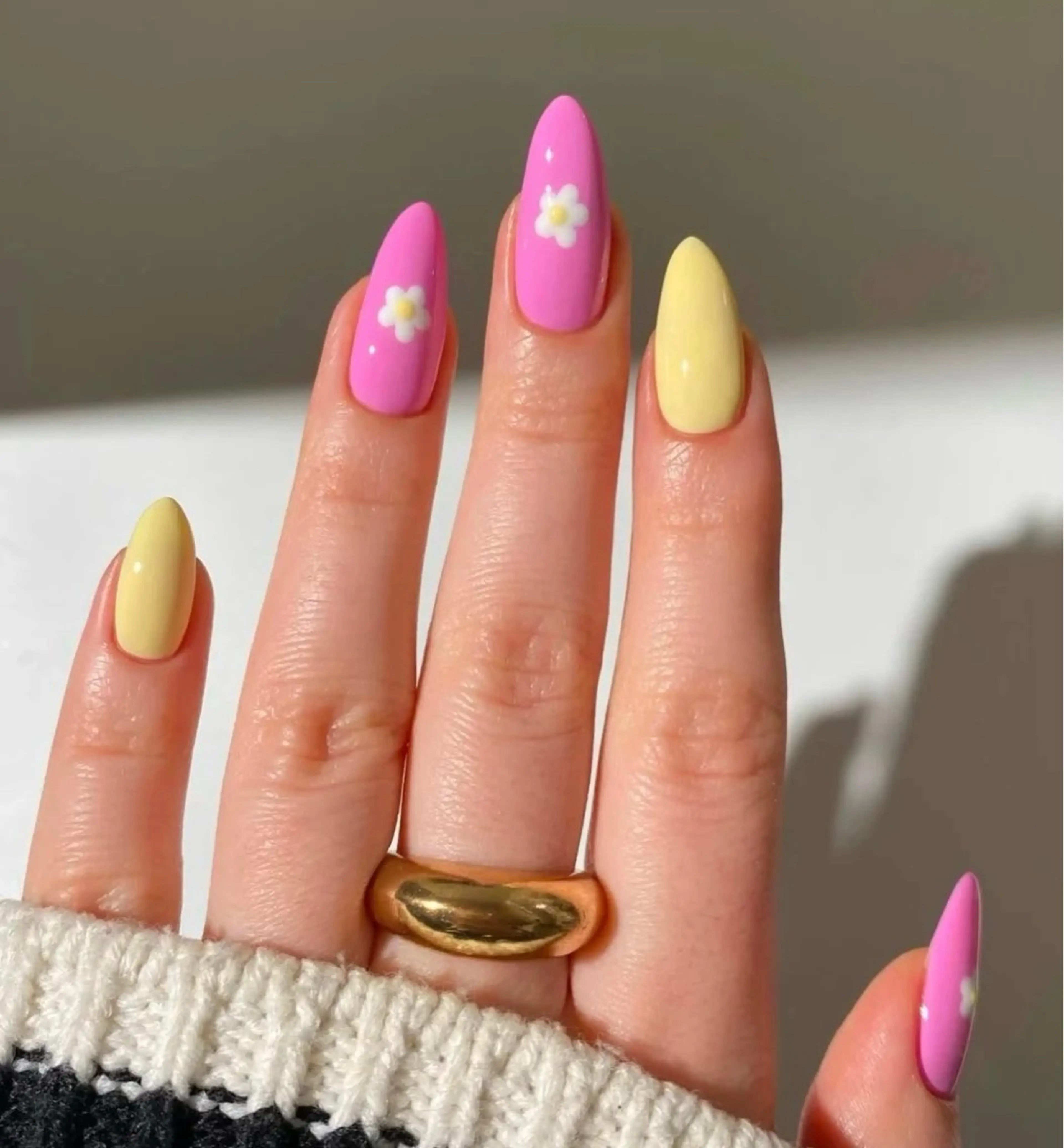 ネイル 高木 維麗絲のネイルデザイン